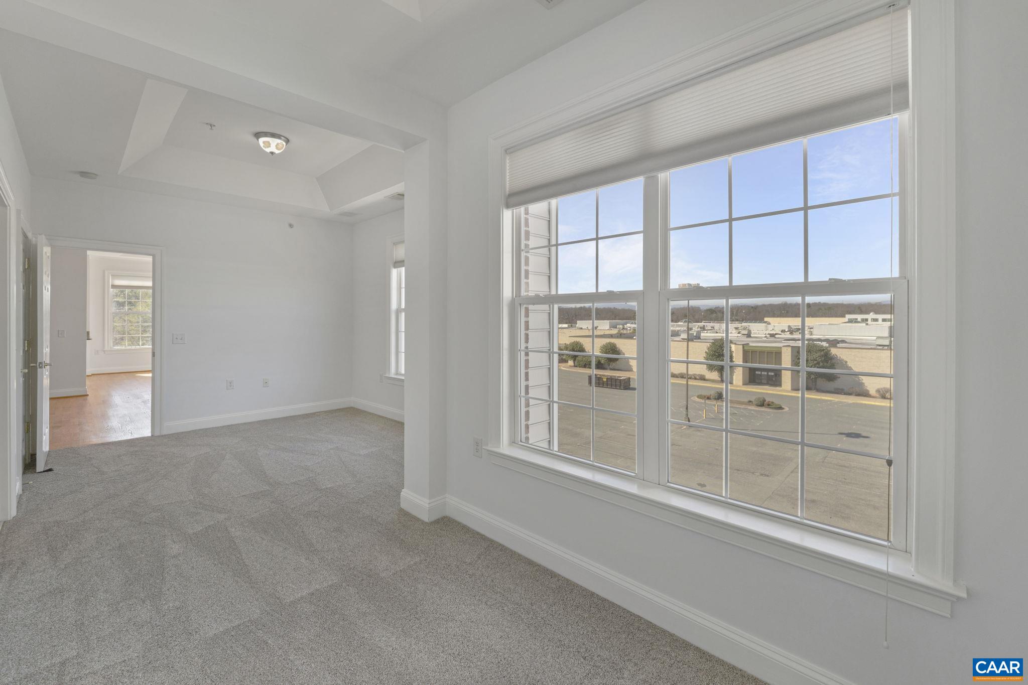 1051 Glenwood Station Ln