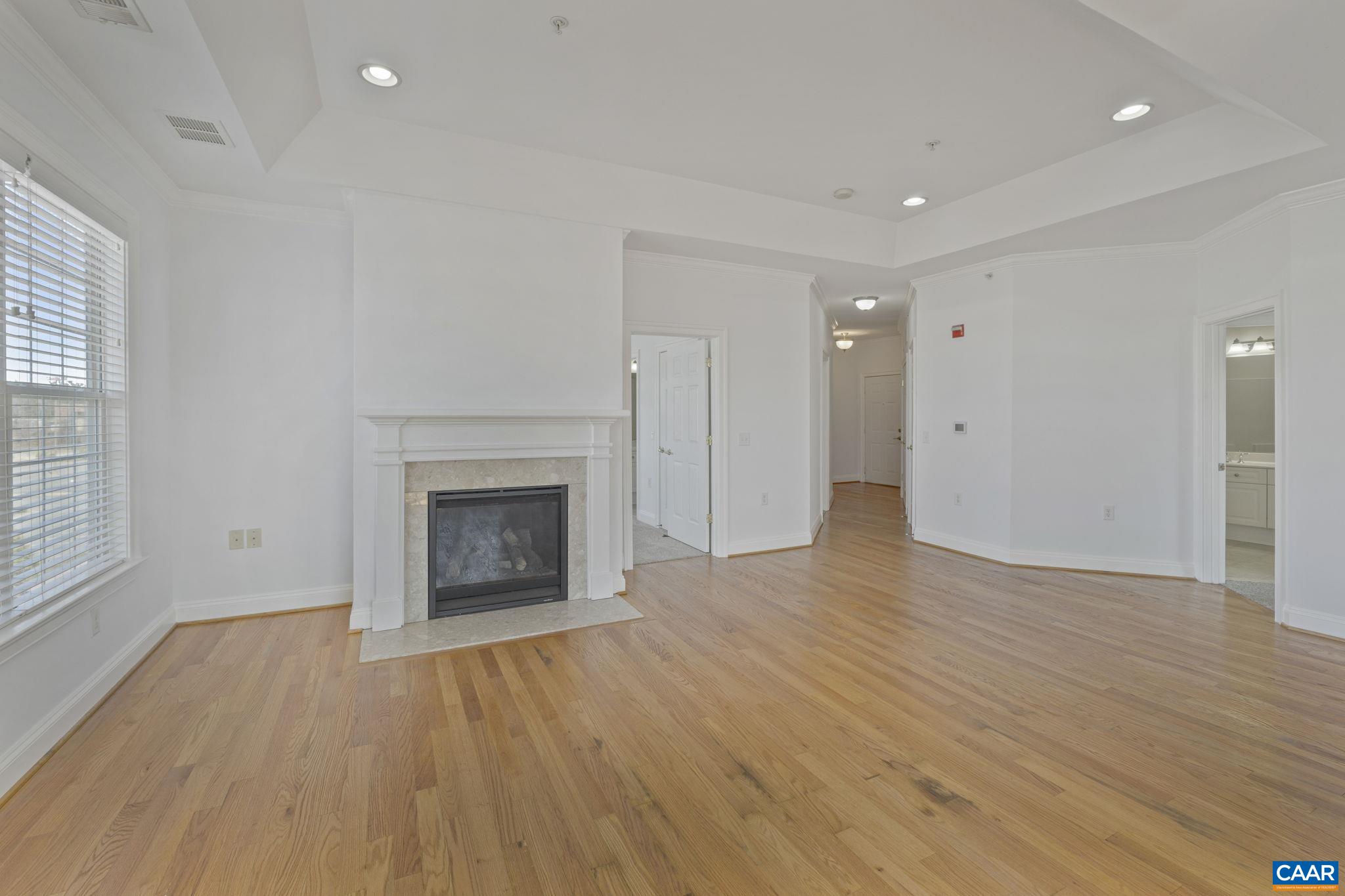 1051 Glenwood Station Ln