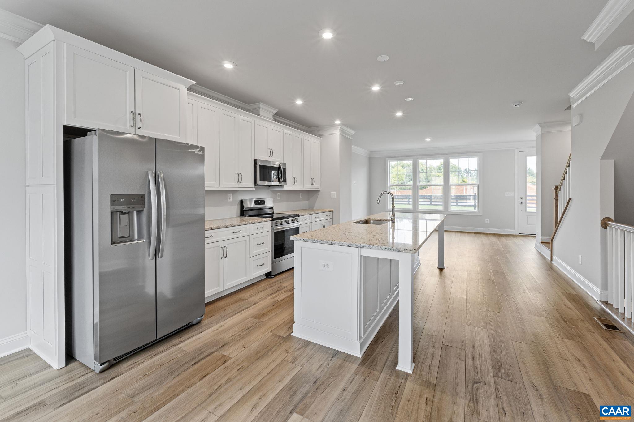 34 Lindley Ln