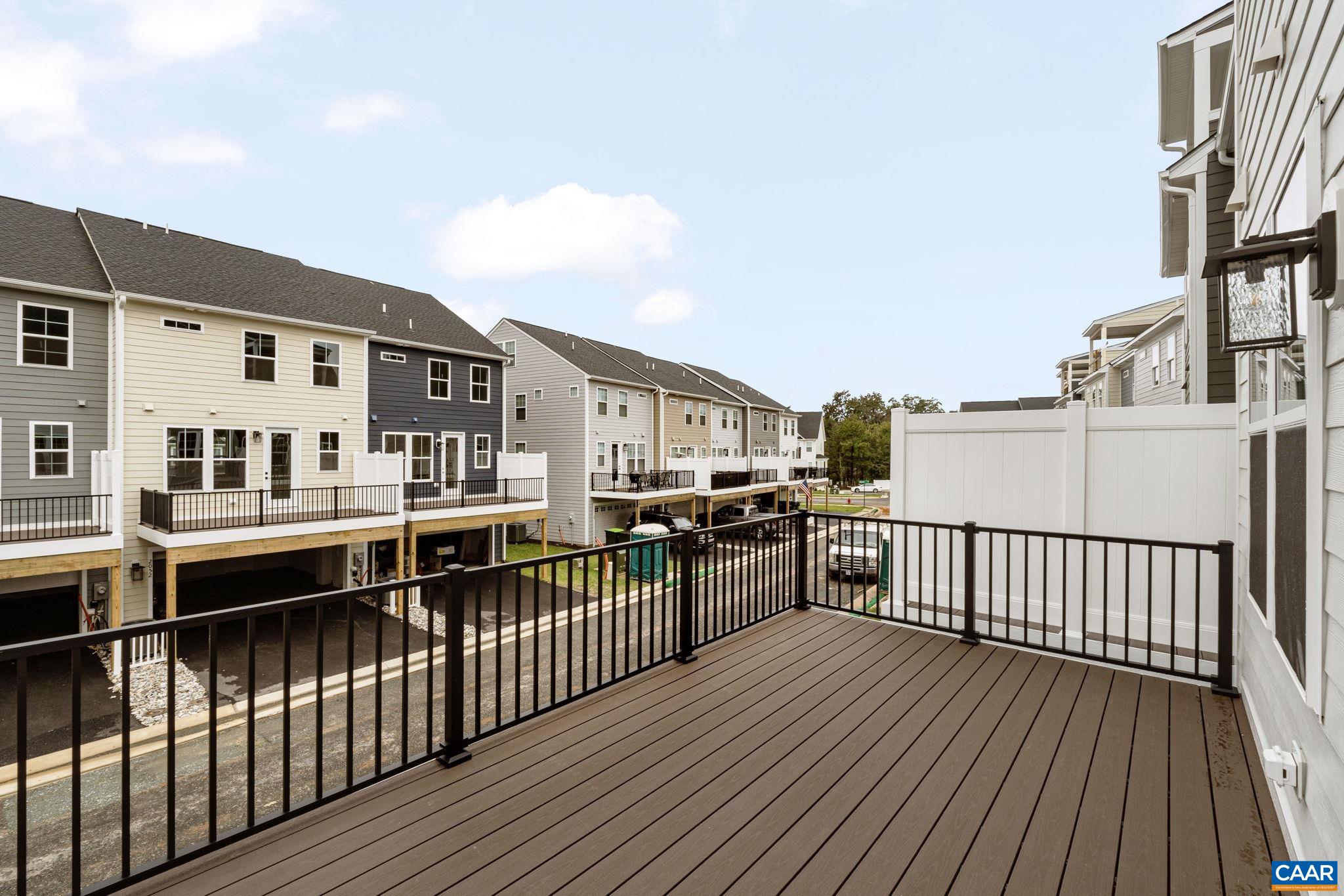 34 Lindley Ln