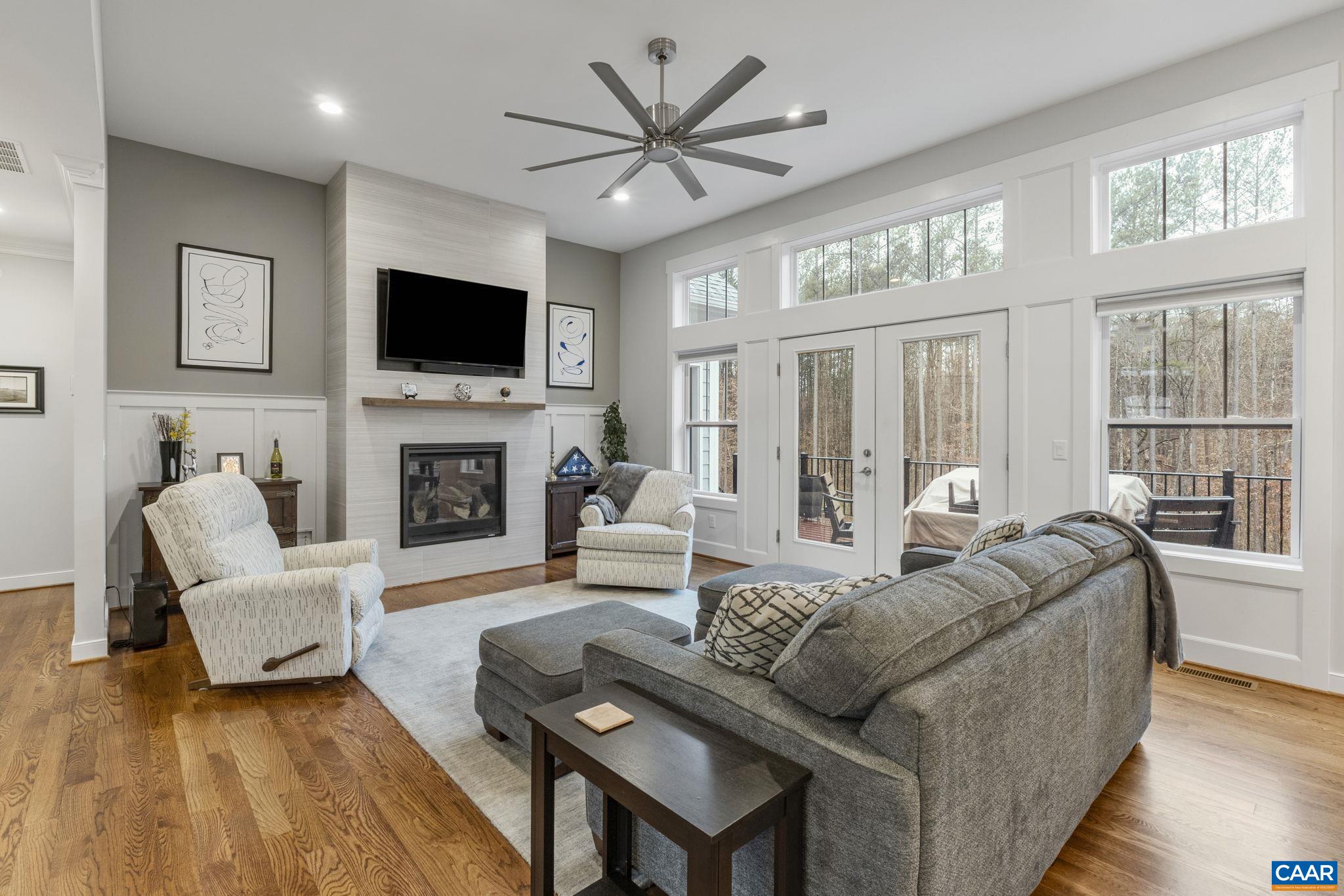 100 Pine Shadow Ct