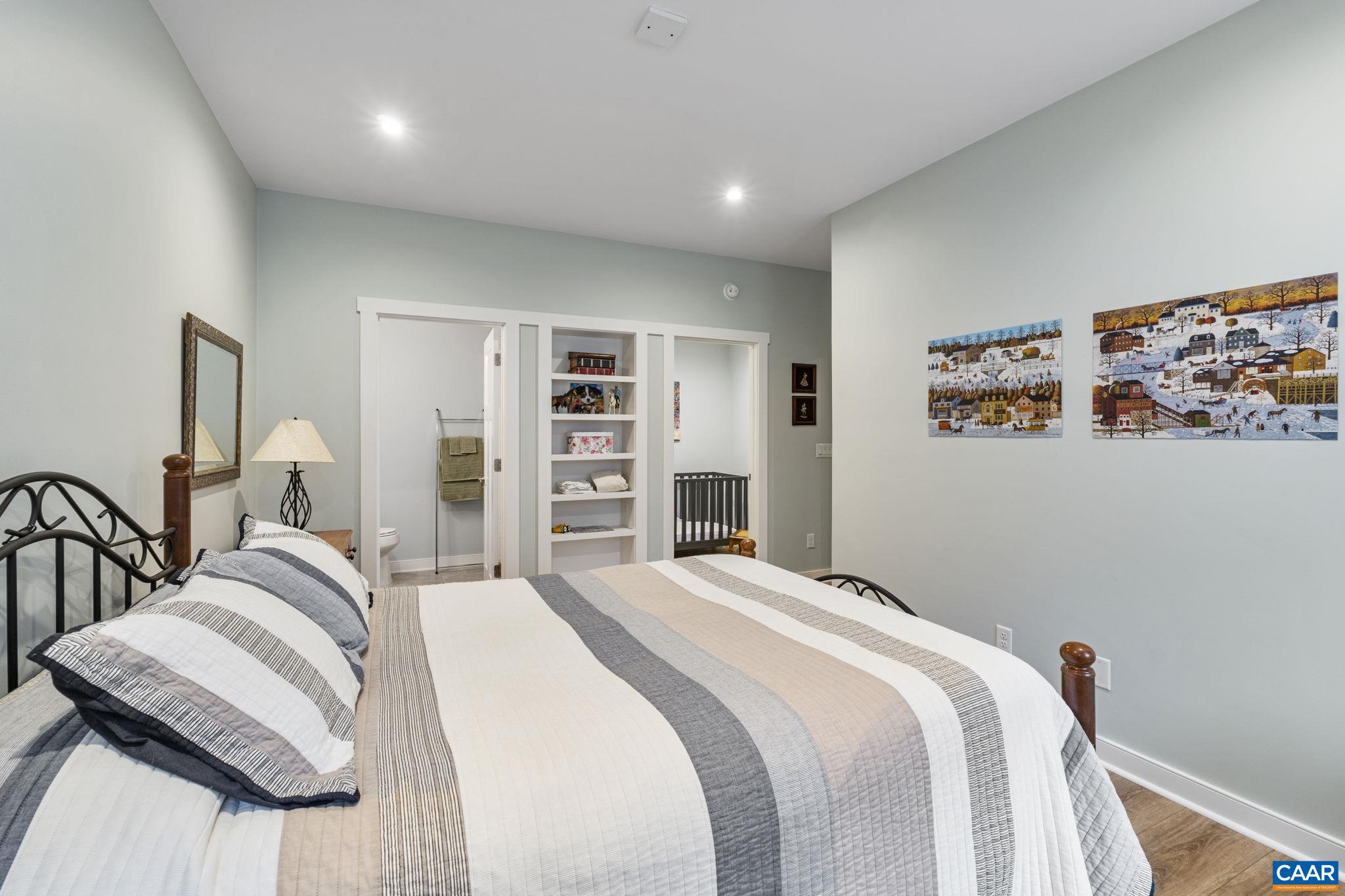 100 Pine Shadow Ct