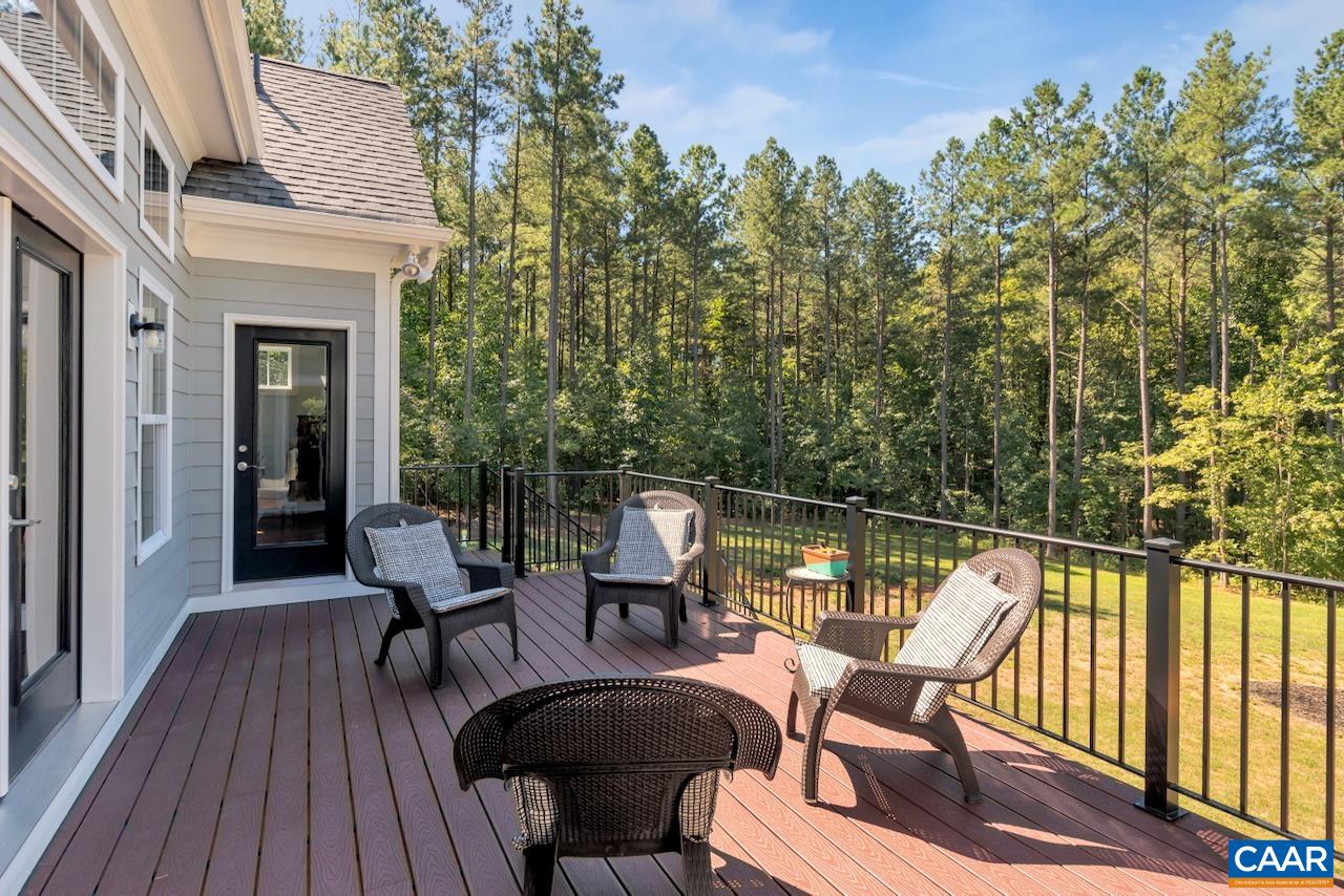 100 Pine Shadow Ct