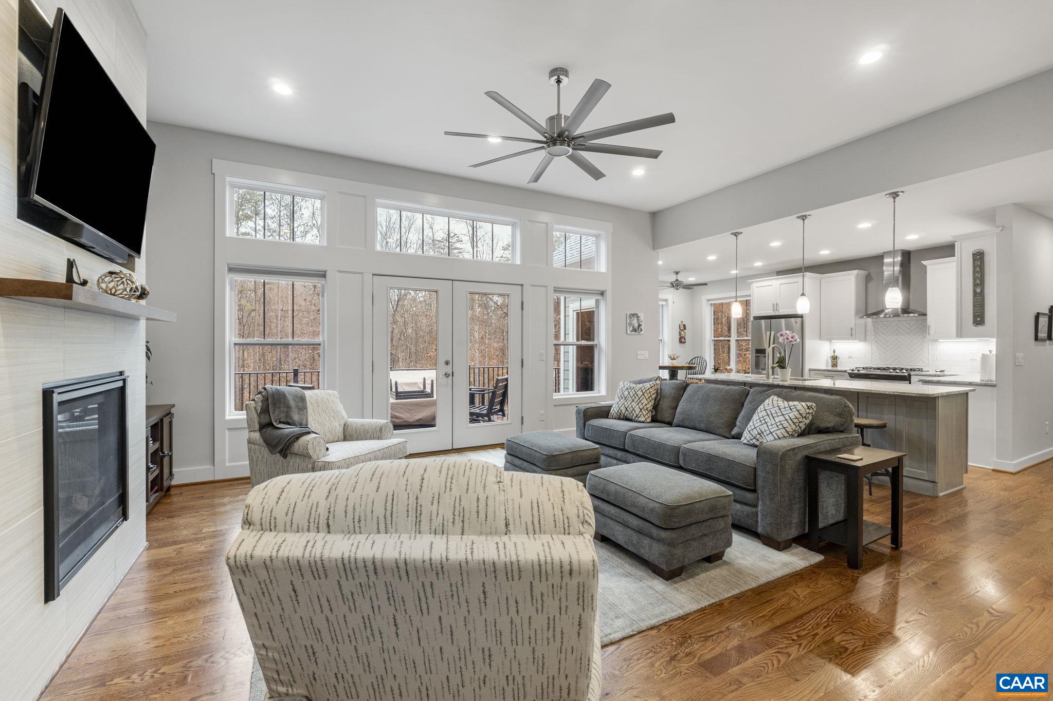 100 Pine Shadow Ct