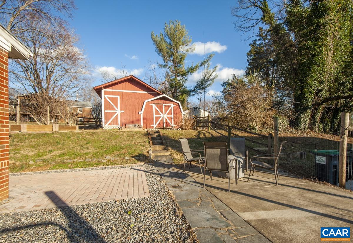202 Azalea Dr