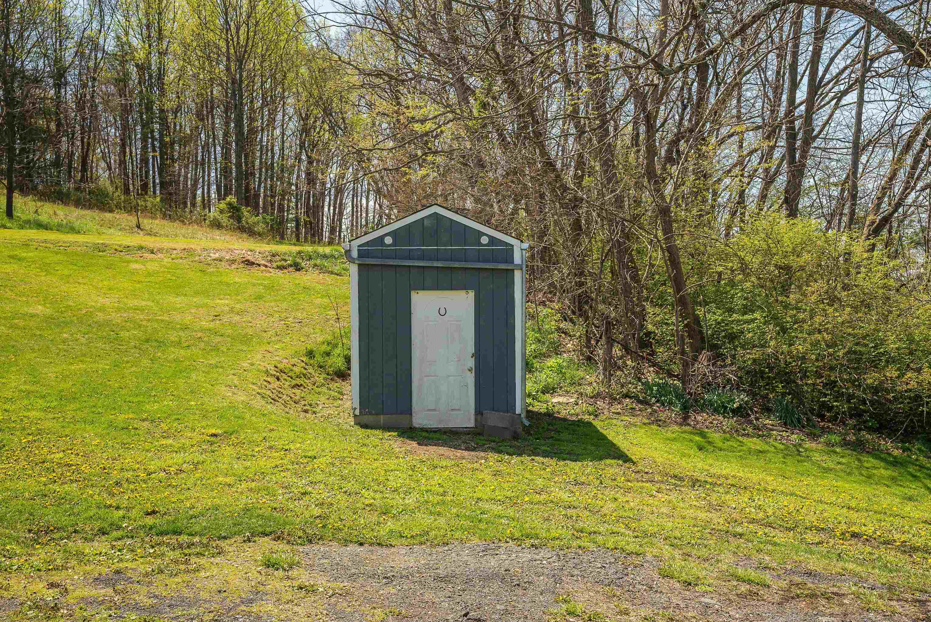 431 Smoky Row Rd