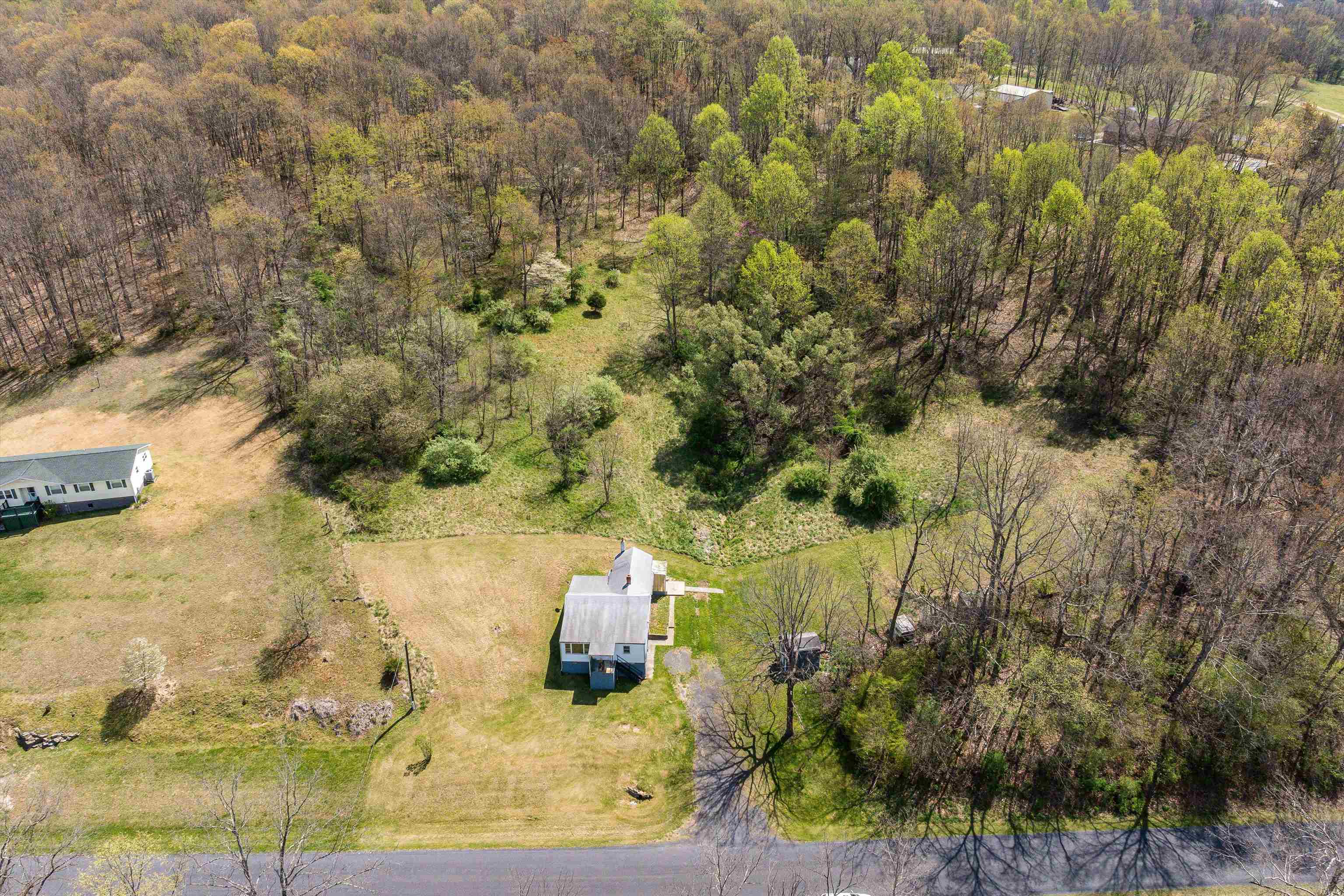 431 Smoky Row Rd