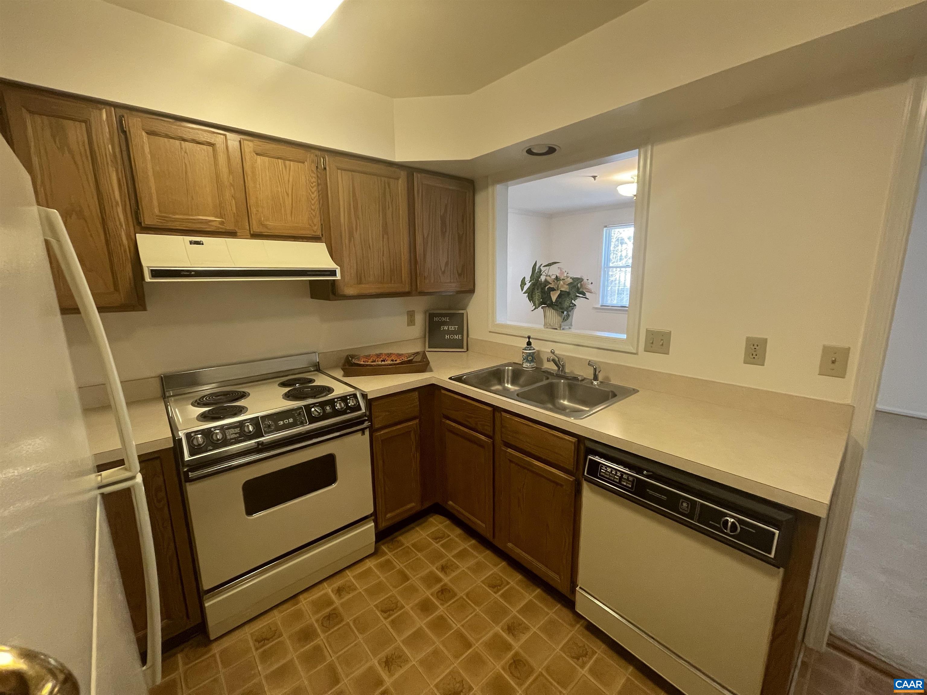 1325 Branchlands Dr