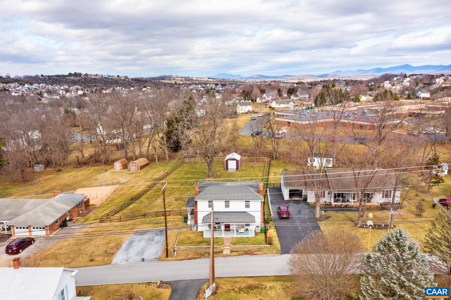 142 Fishersville Rd