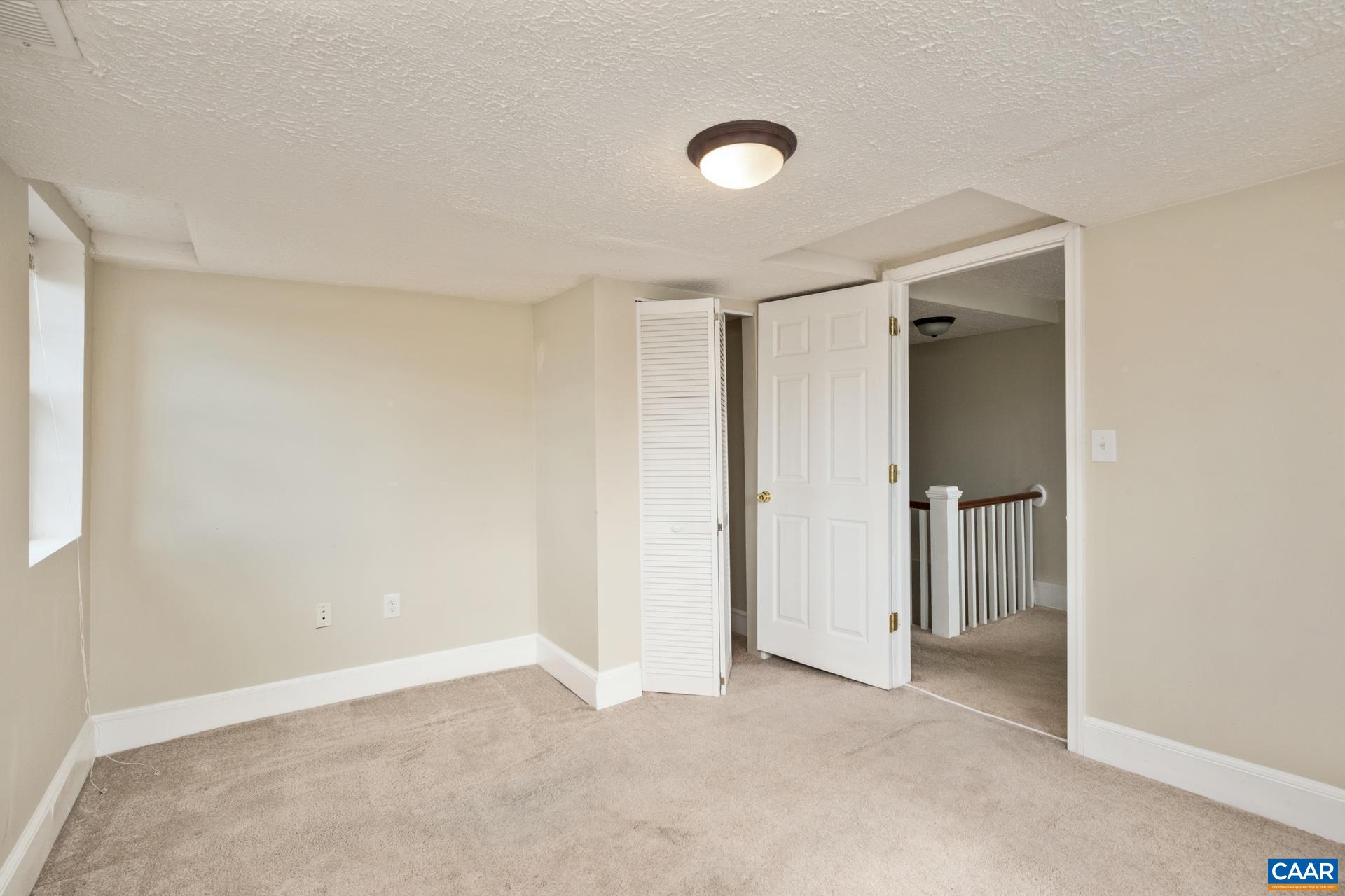 142 Fishersville Rd