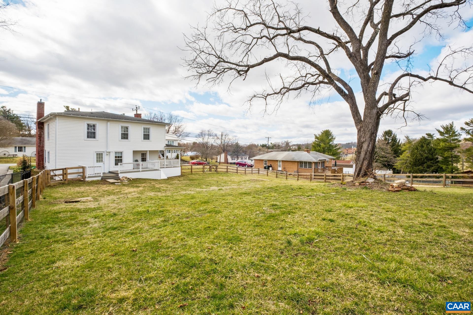 142 Fishersville Rd