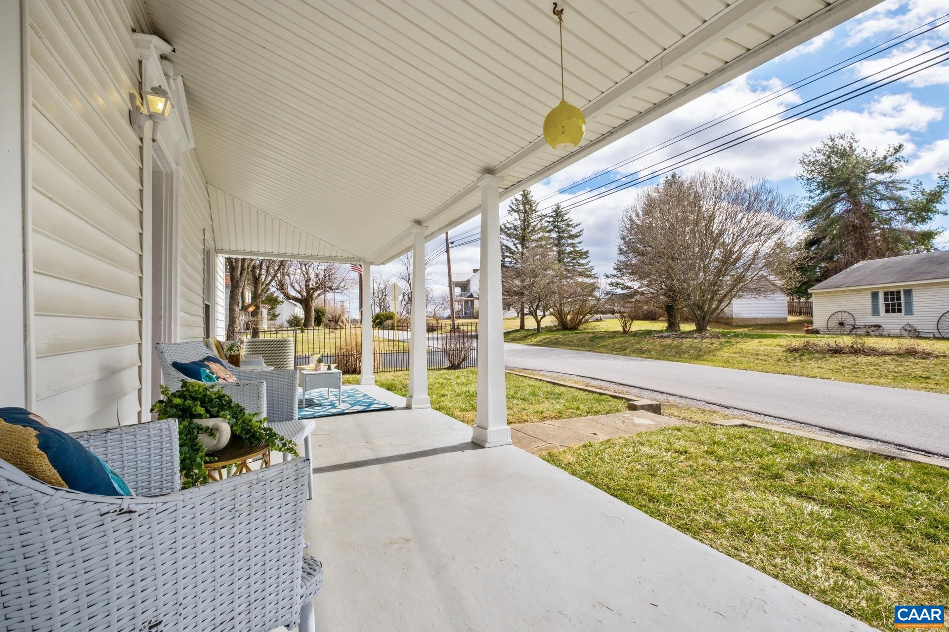 142 Fishersville Rd