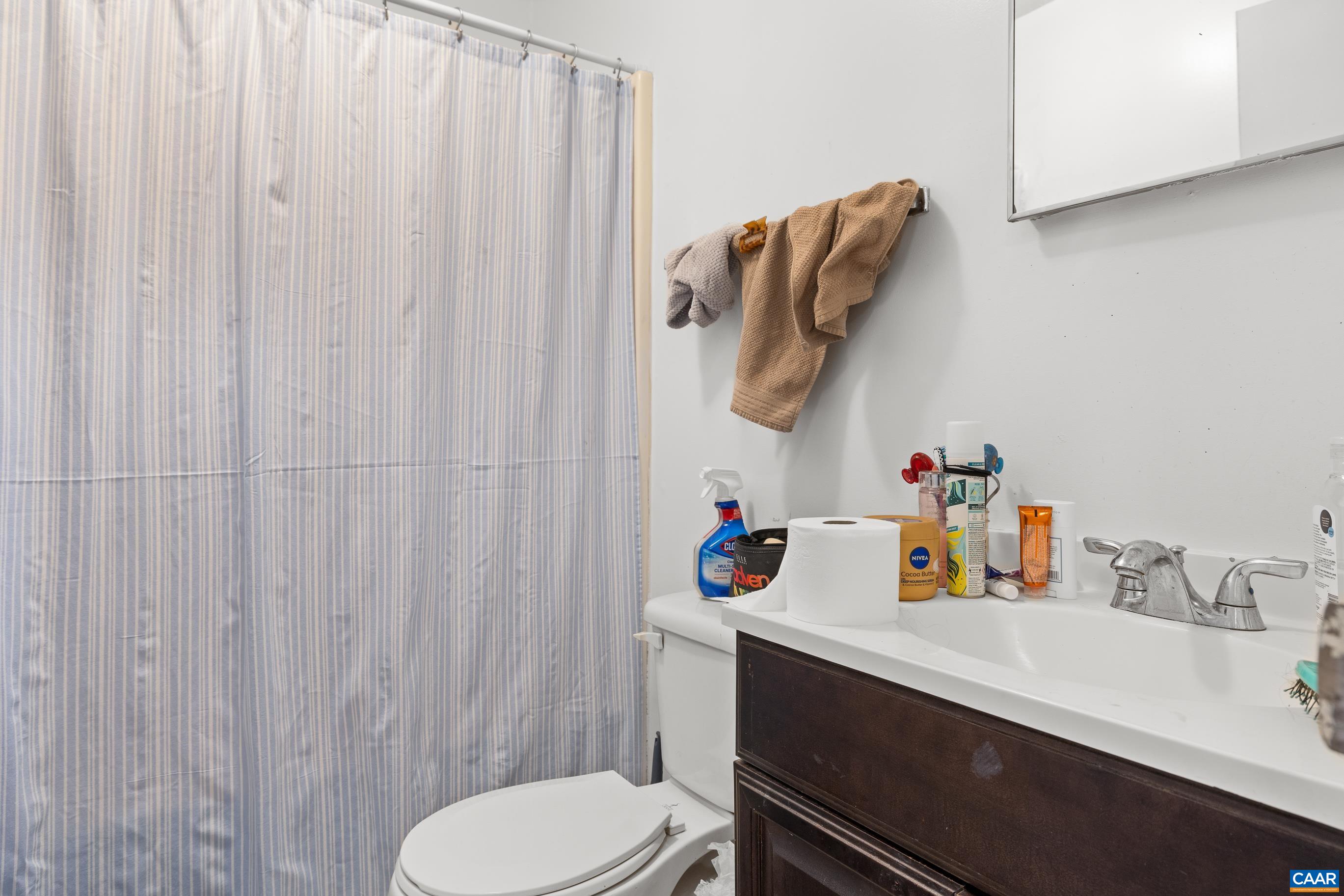 Unit A & B 301 Paton St