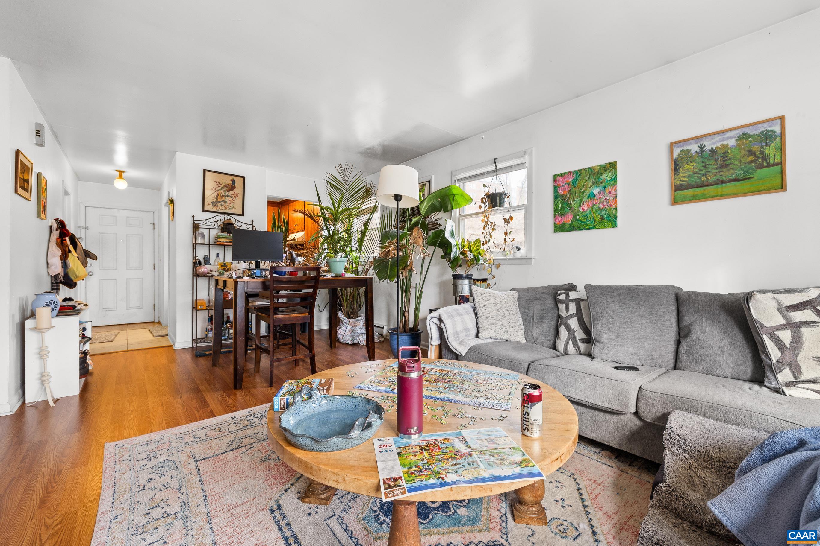 Unit A & B 301 Paton St