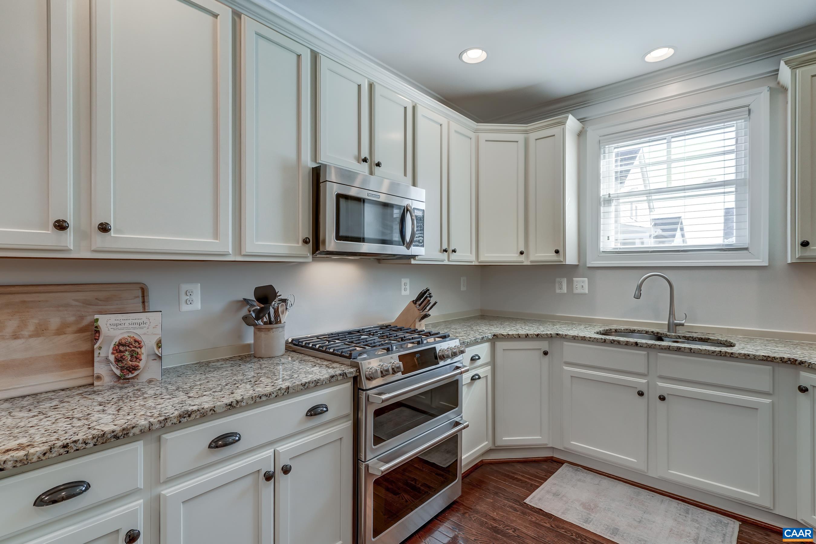 264 Claremont Ln