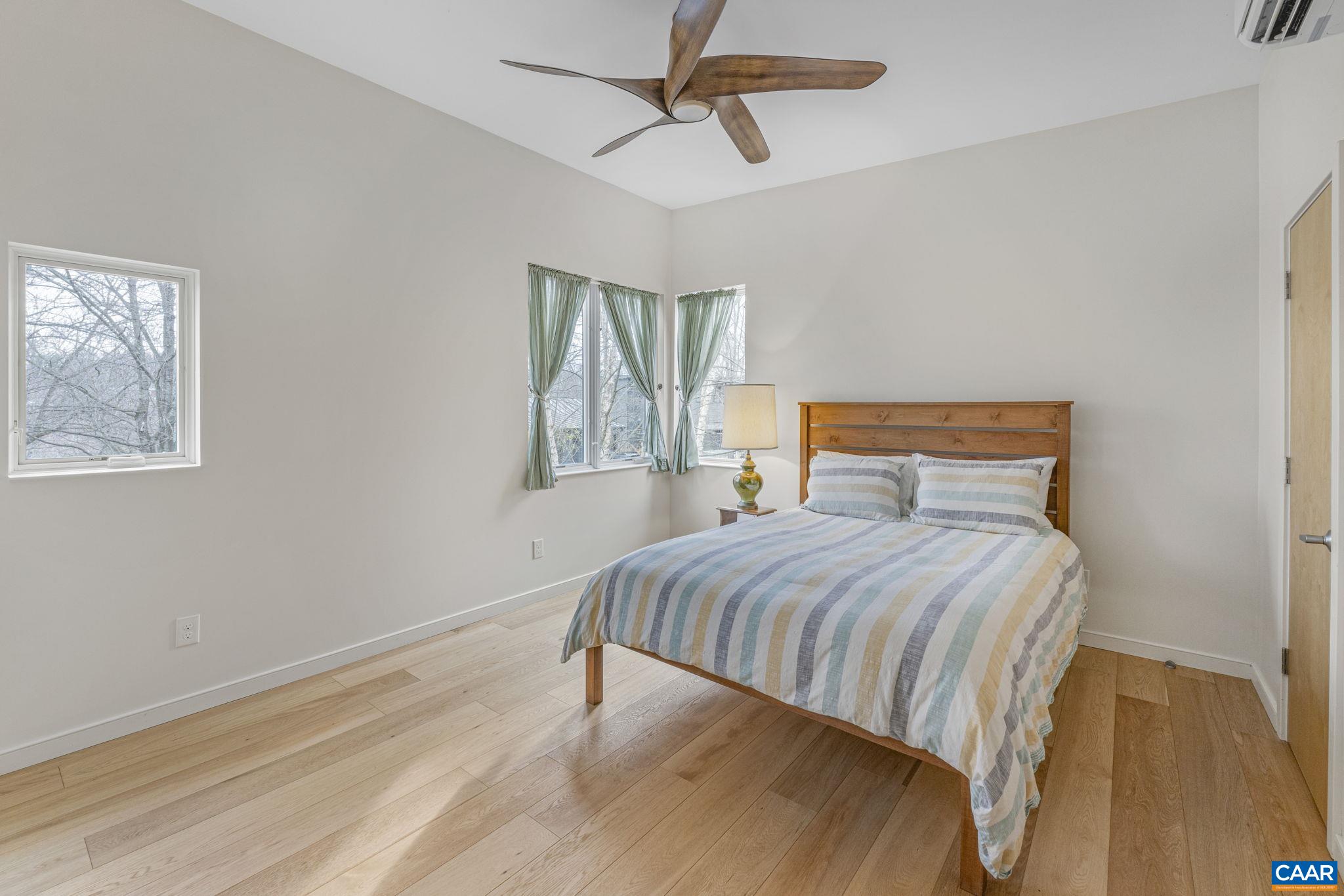 111 Riverbluff Cir