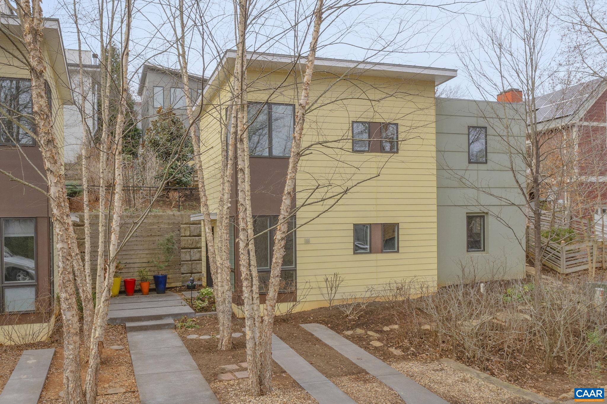 111 Riverbluff Cir