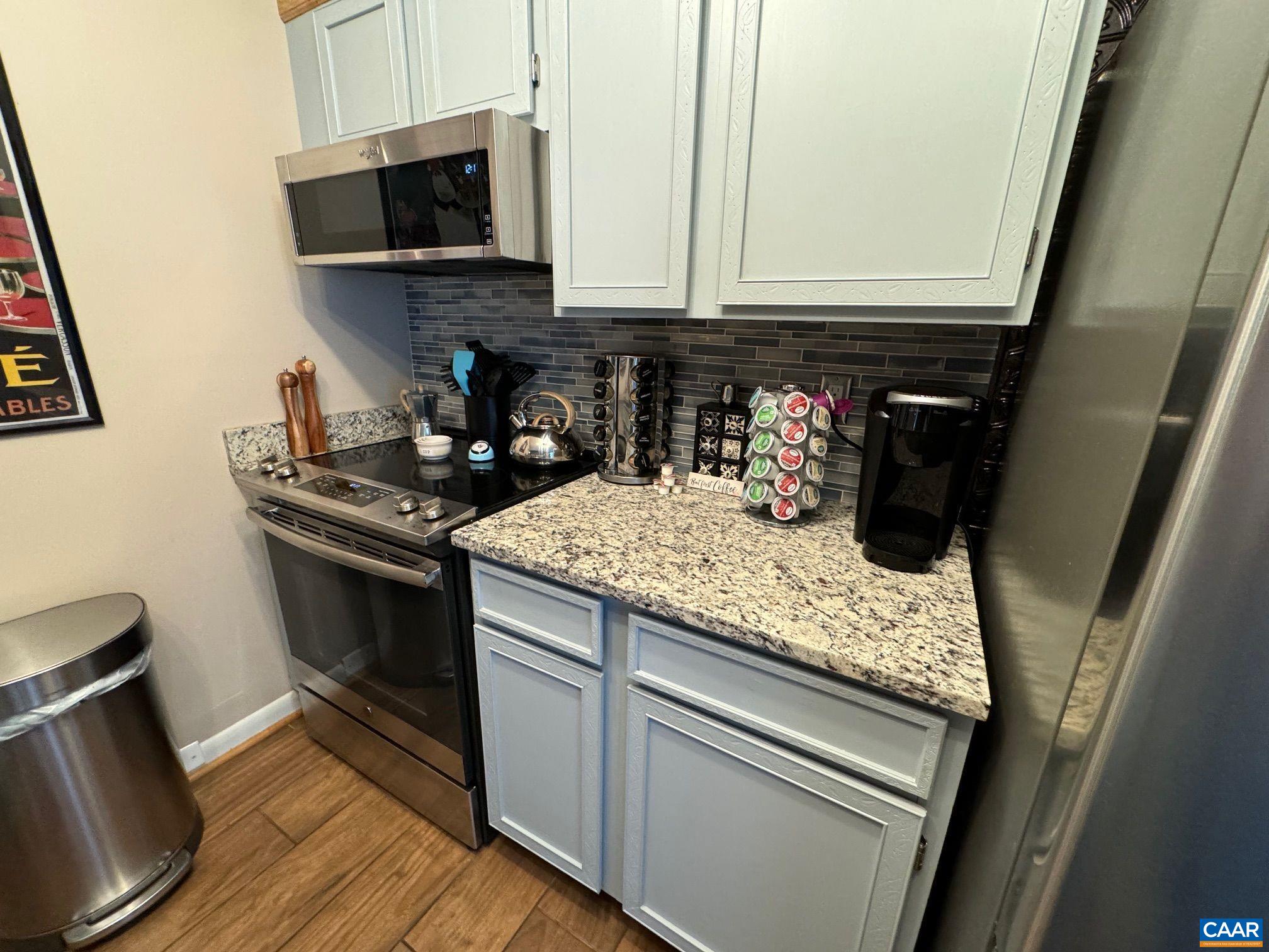 2225 Tanners Ridge Condos