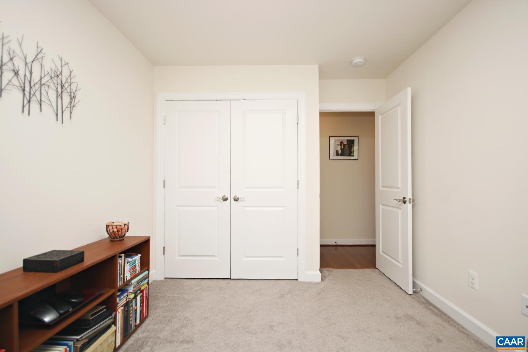 2444 Winthrop Dr