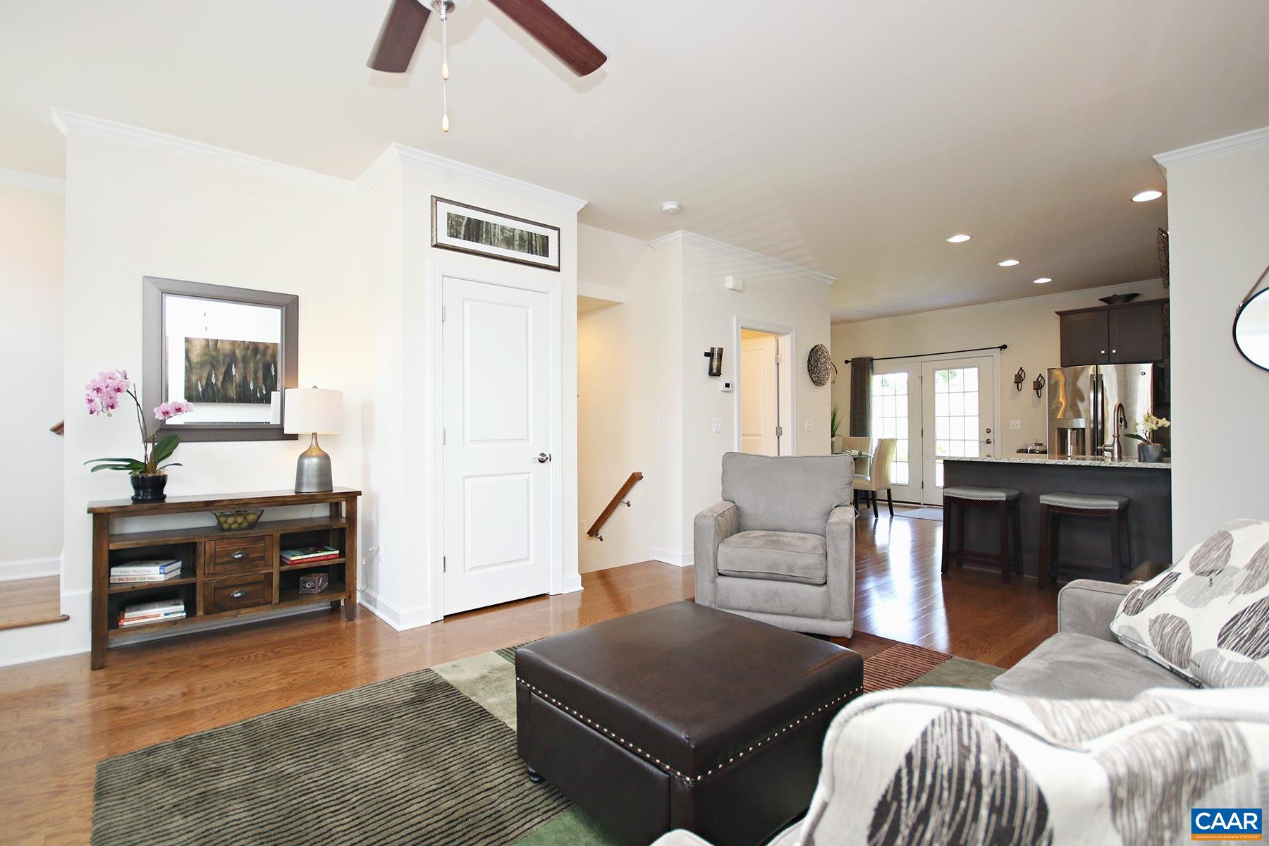 2444 Winthrop Dr