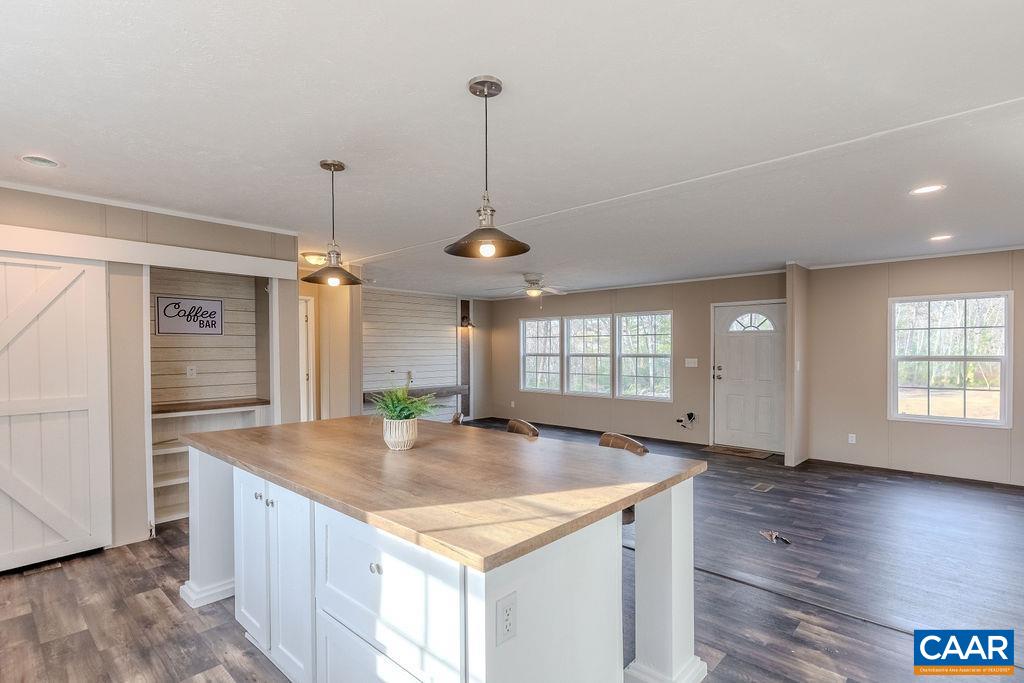 200 Blick Ln
