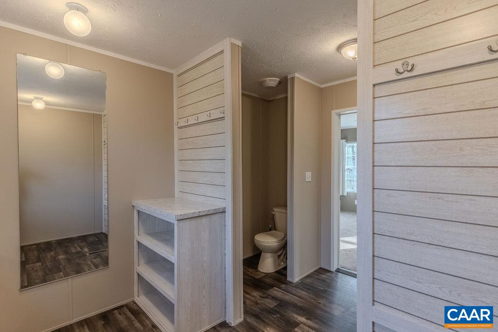 200 Blick Ln