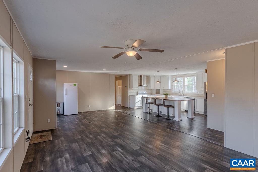 200 Blick Ln