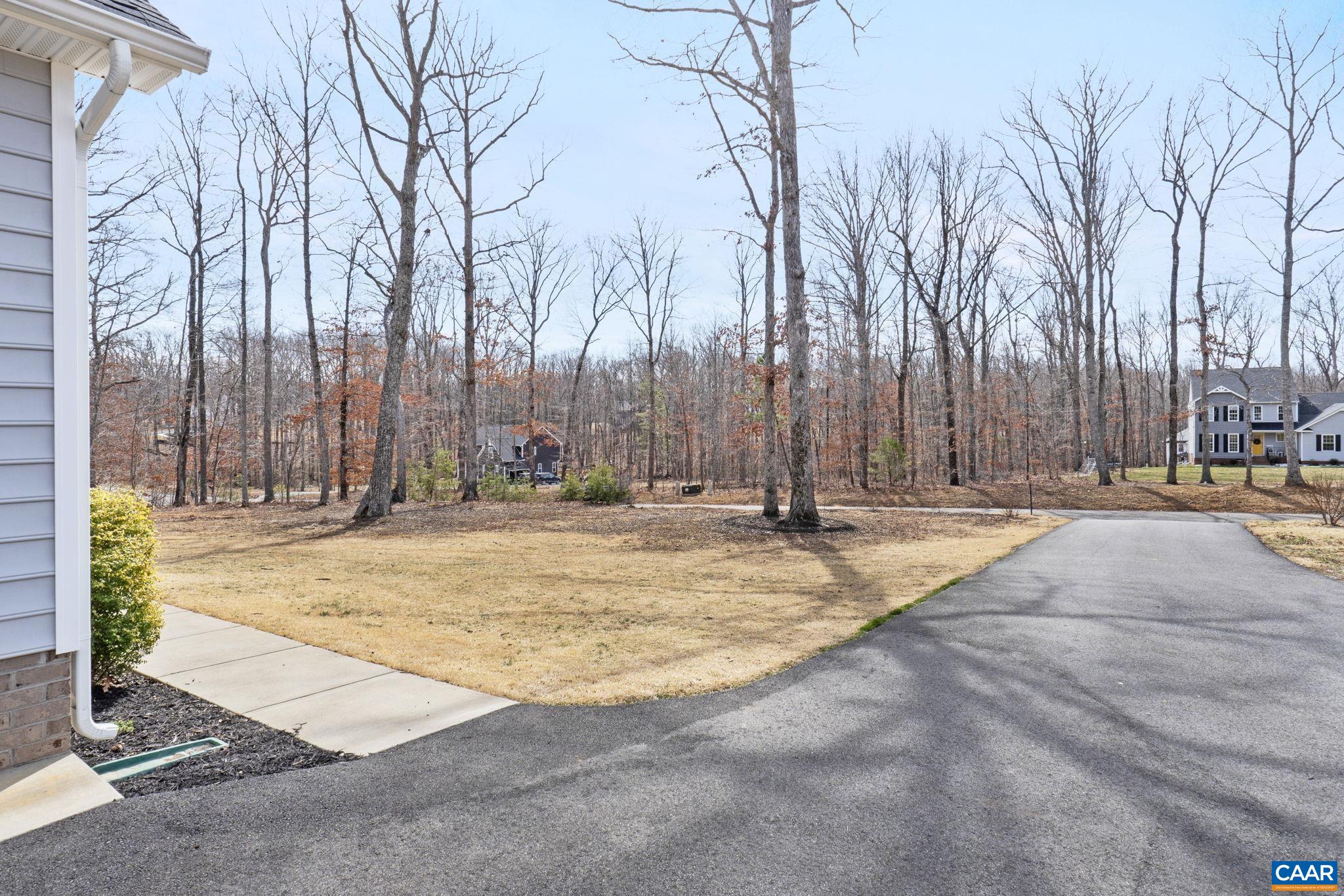1075 Pine Crest Dr