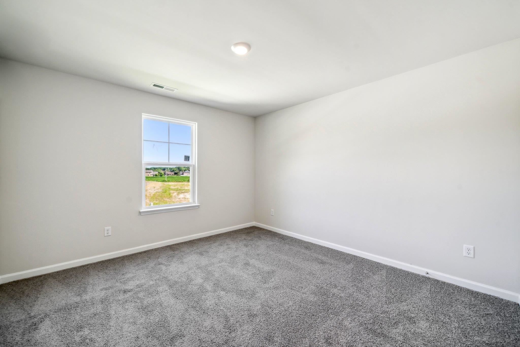 80 Whispering Oaks Dr