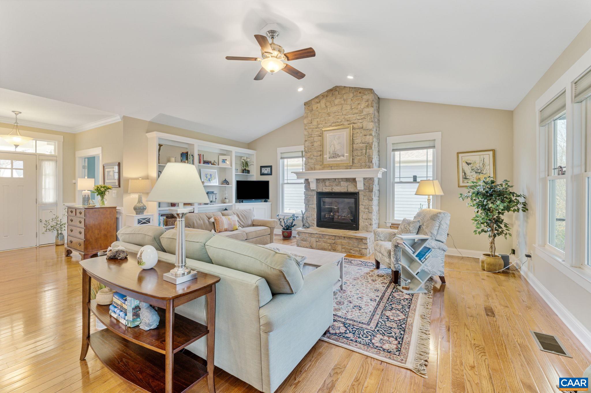 155 Highland Cir