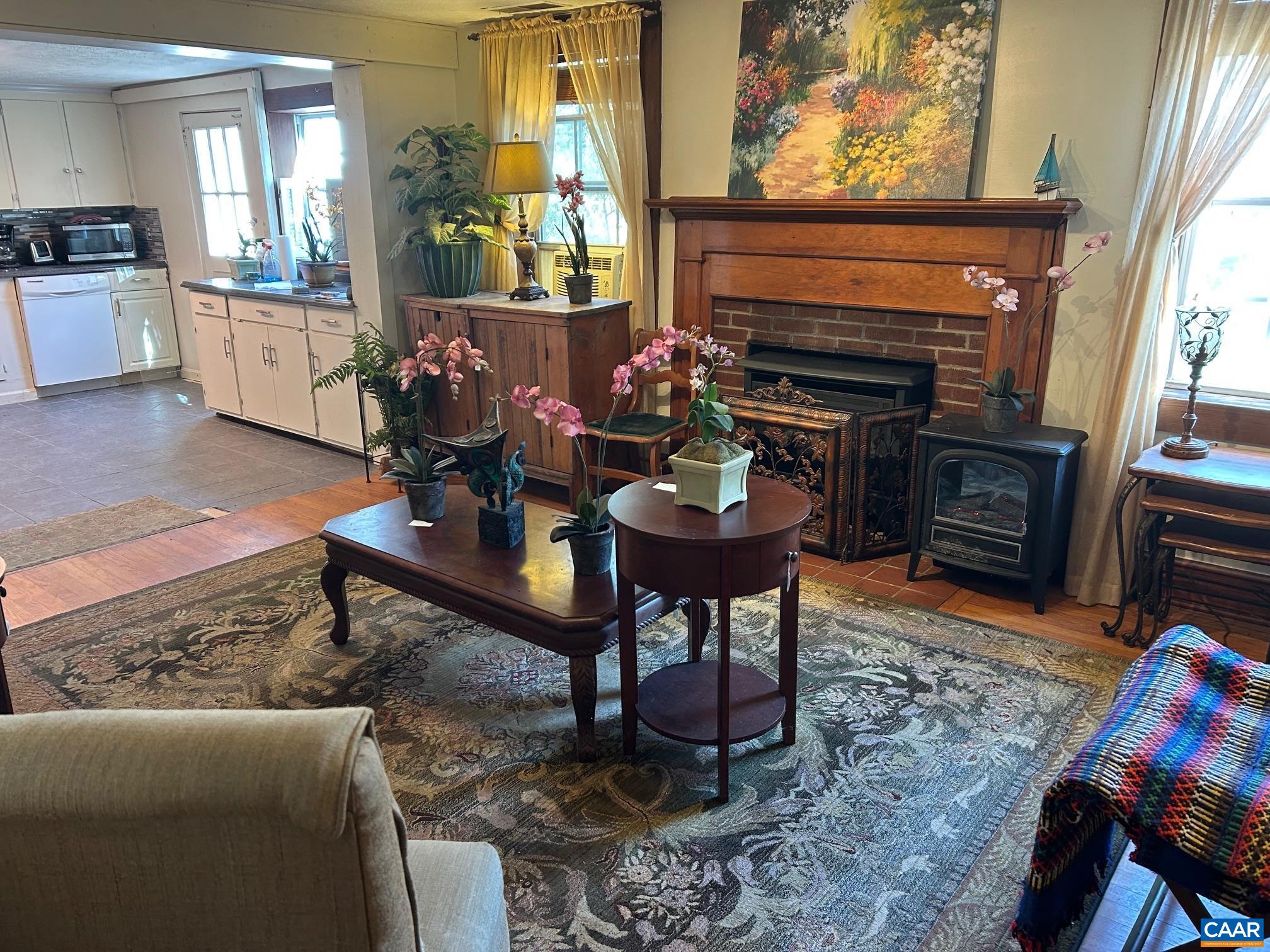 4345 Spotswood Trl