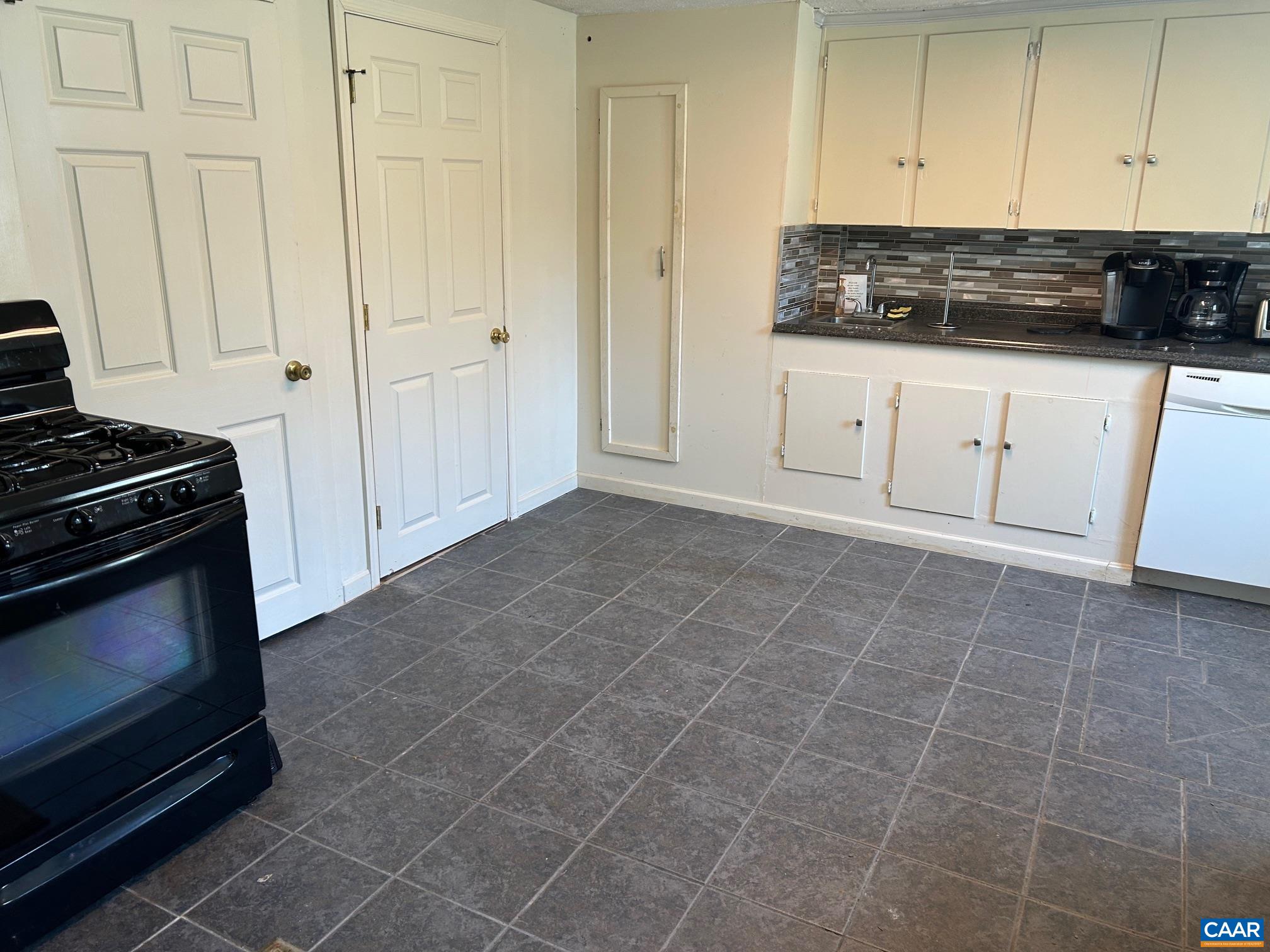 4345 Spotswood Trl
