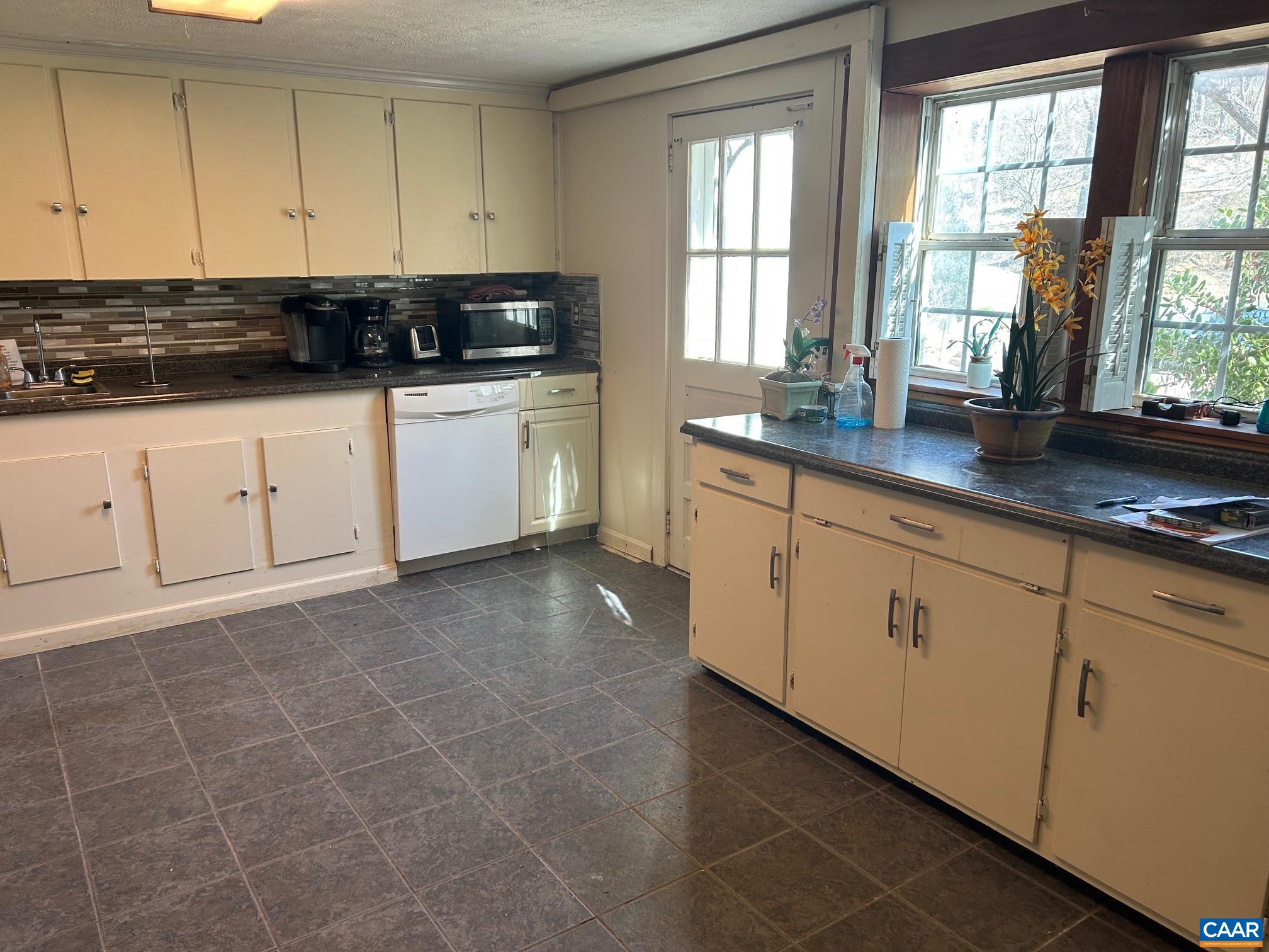 4345 Spotswood Trl