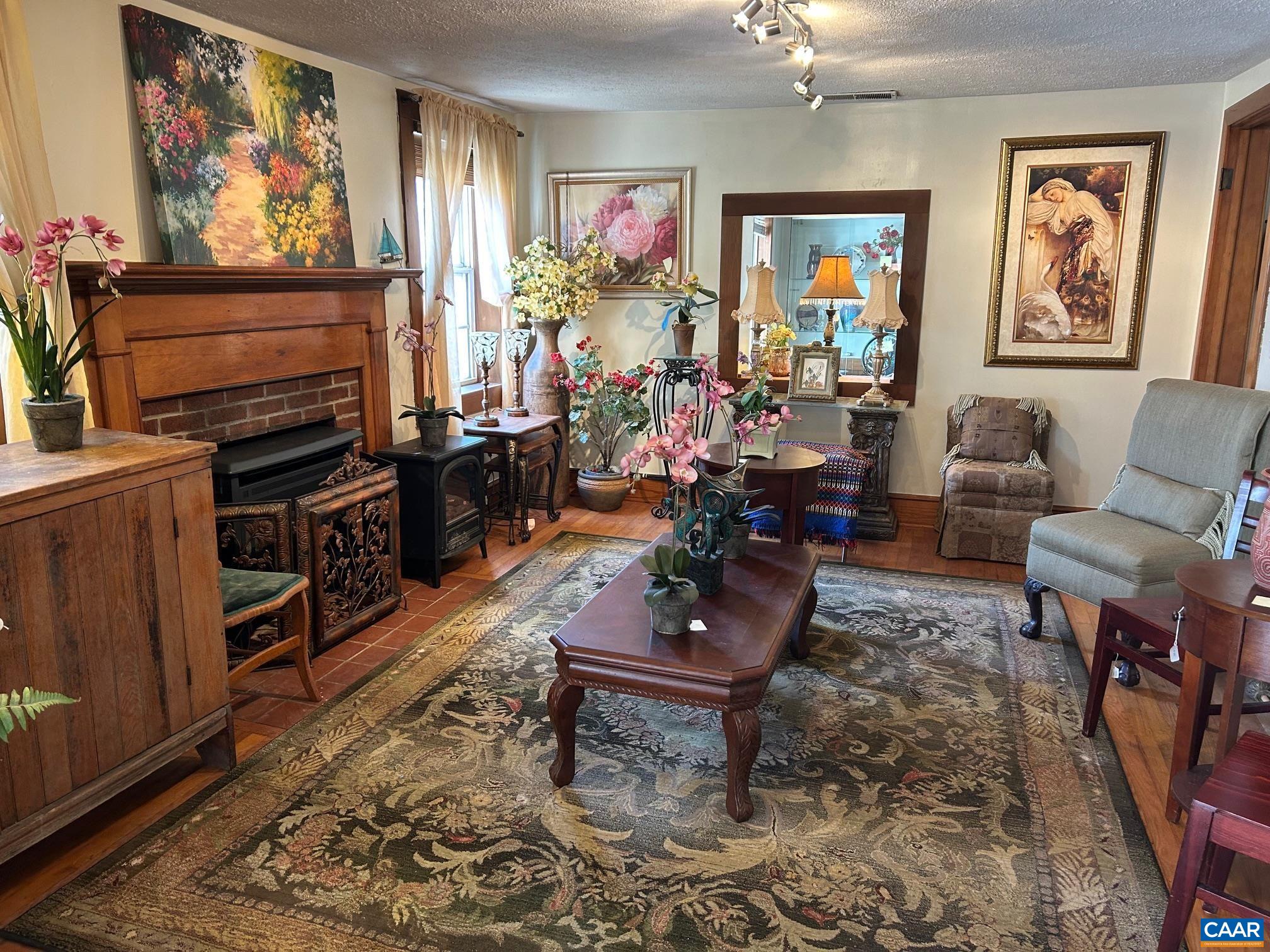 4345 Spotswood Trl