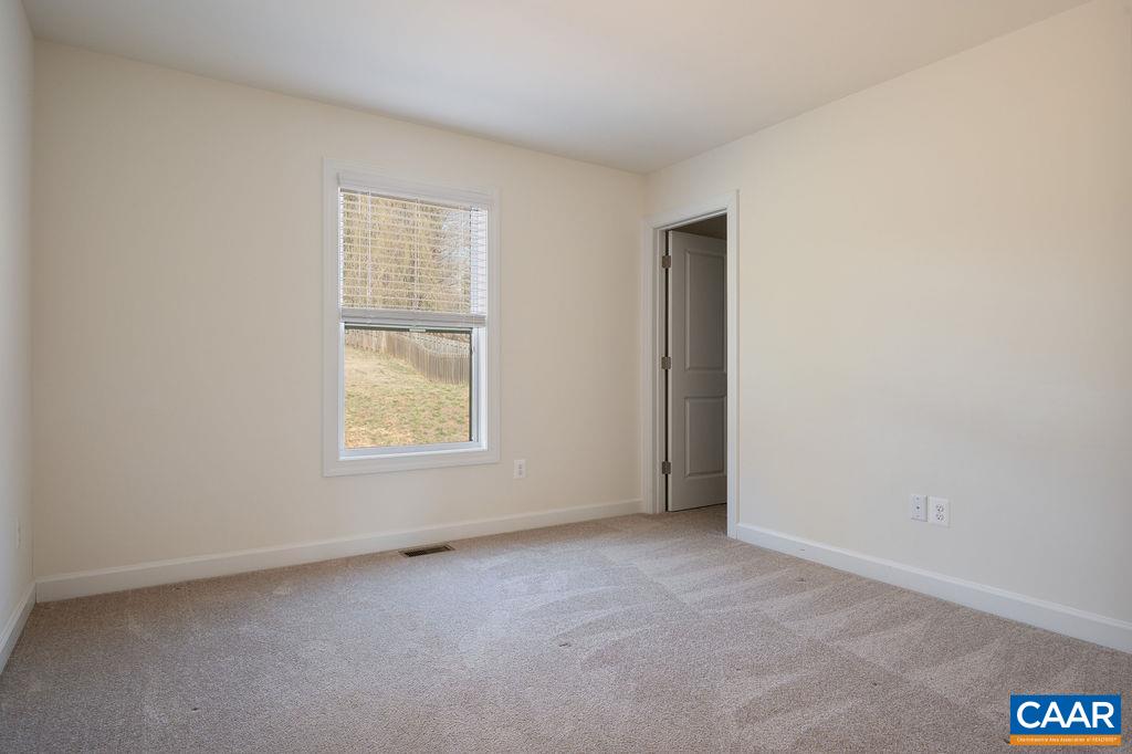 324 Huntley Ave