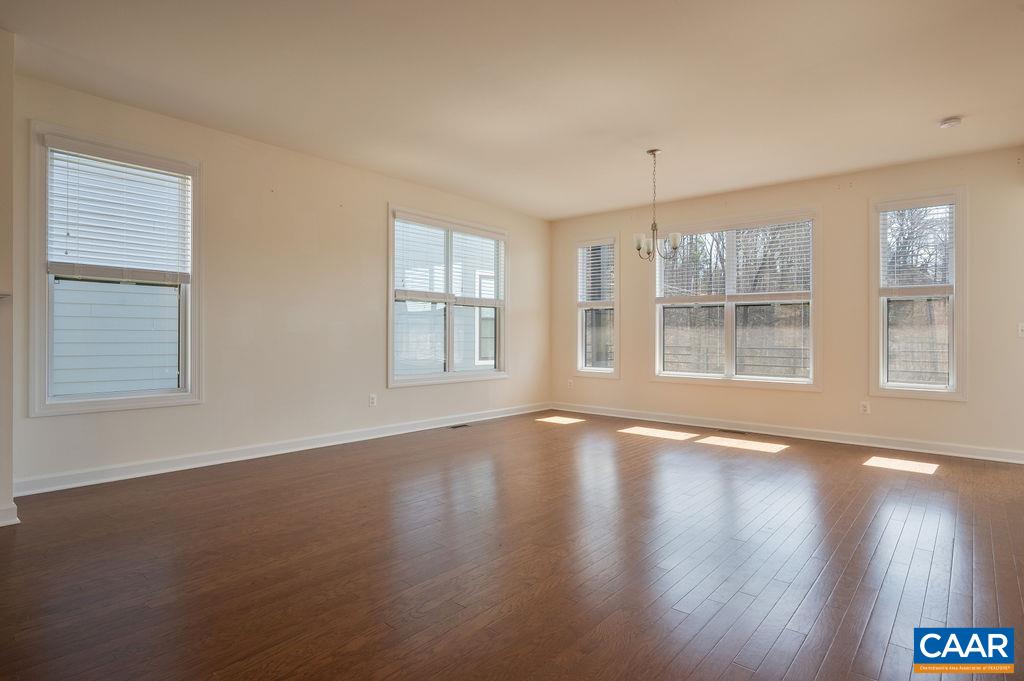 324 Huntley Ave