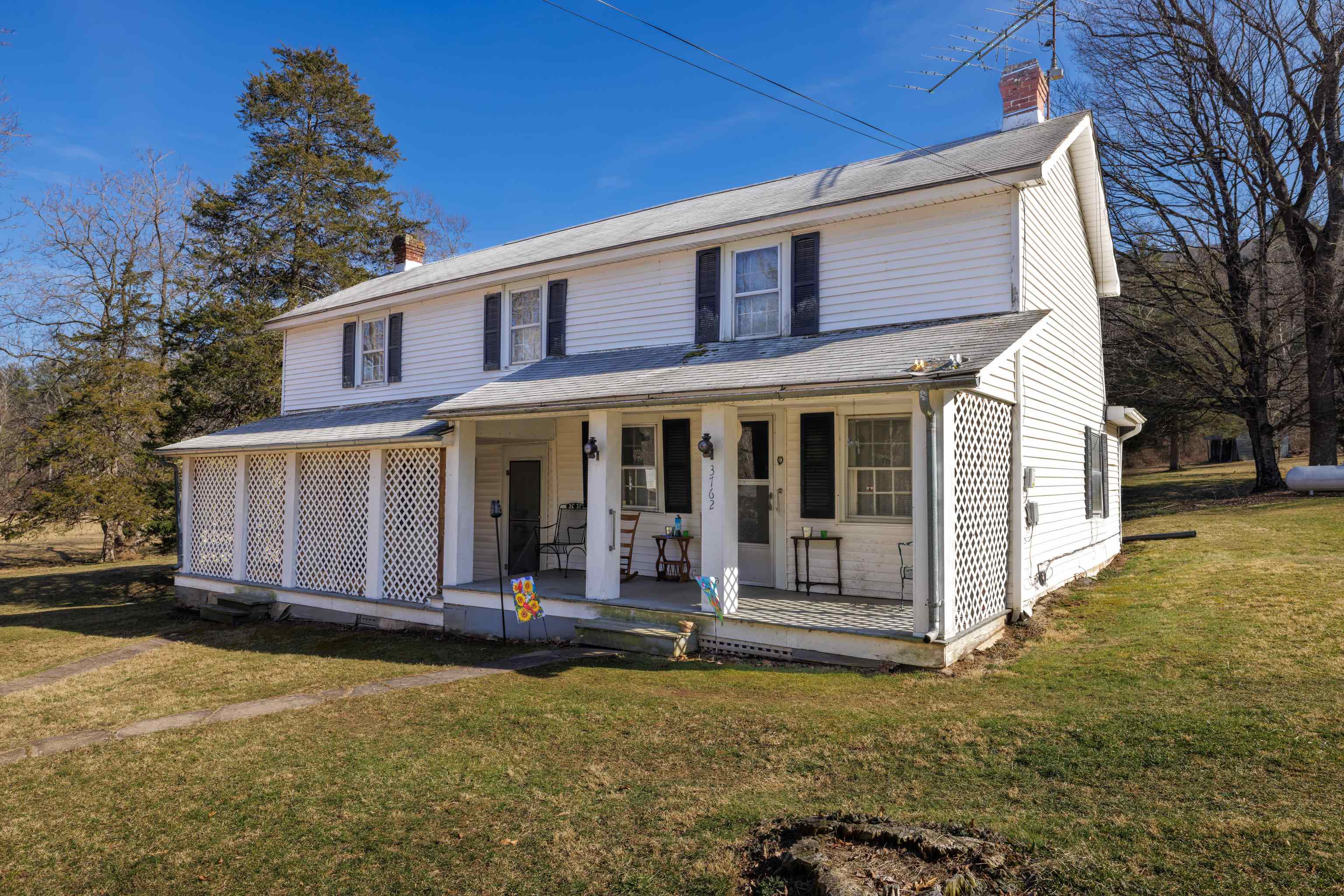 3762 Deerfield Valley Rd