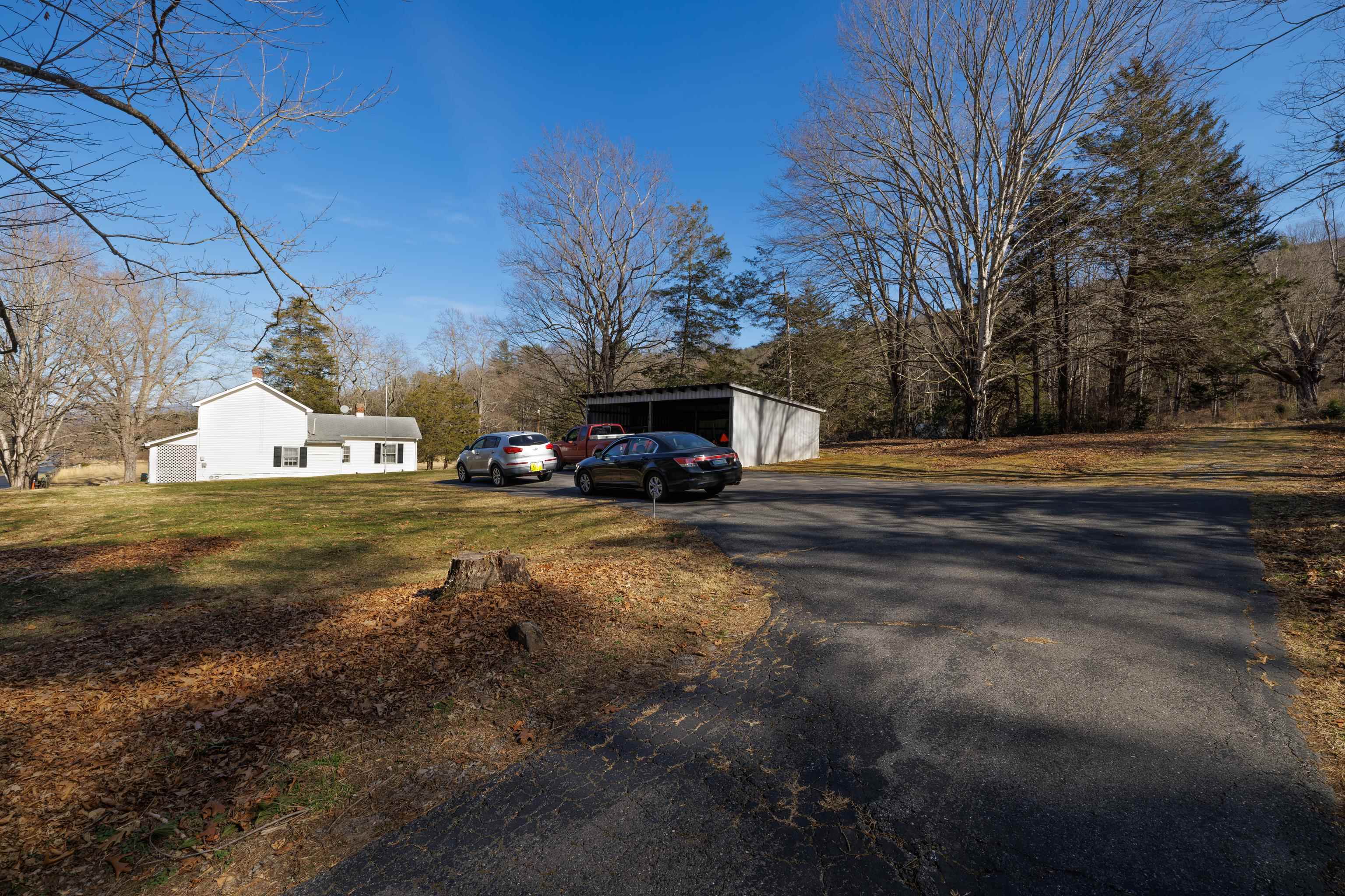 3762 Deerfield Valley Rd
