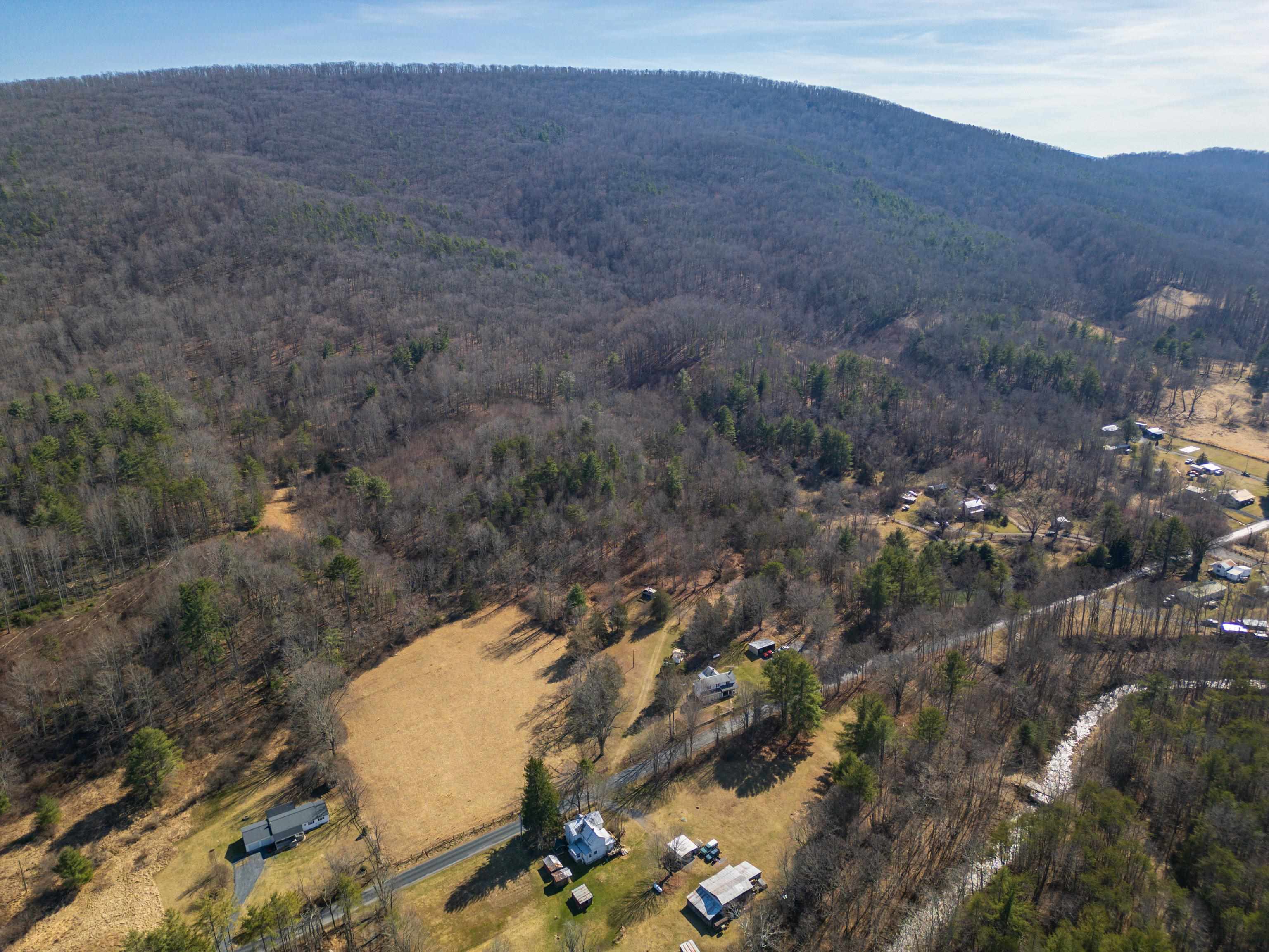 3762 Deerfield Valley Rd