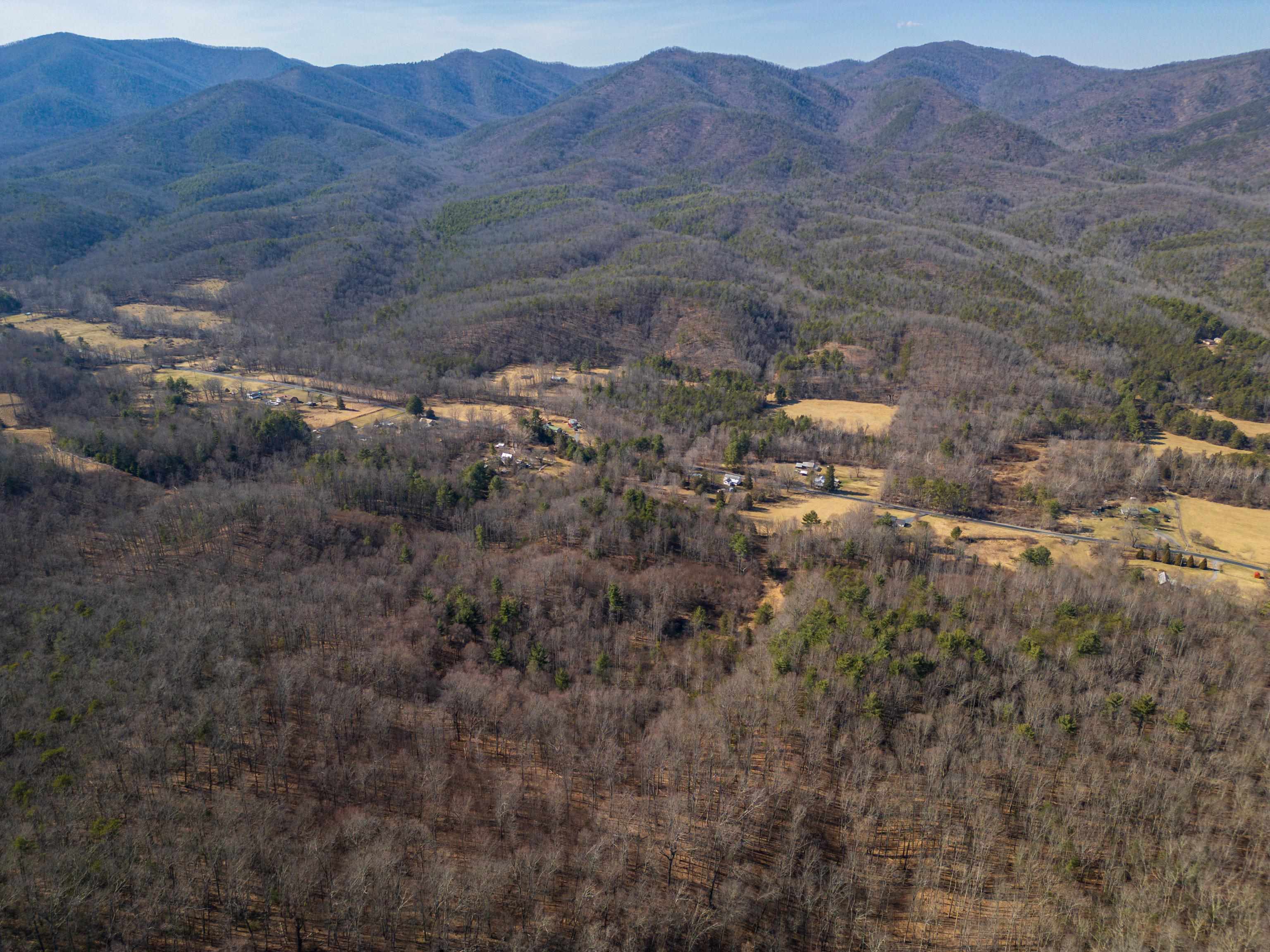 3762 Deerfield Valley Rd