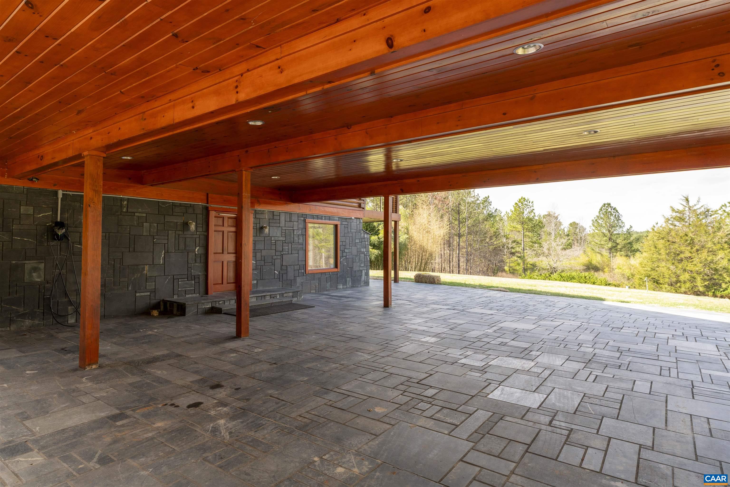 4323 Carter Rd