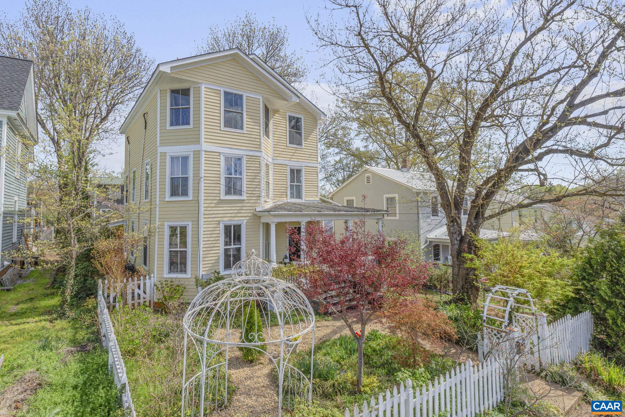 803 Monticello Ave