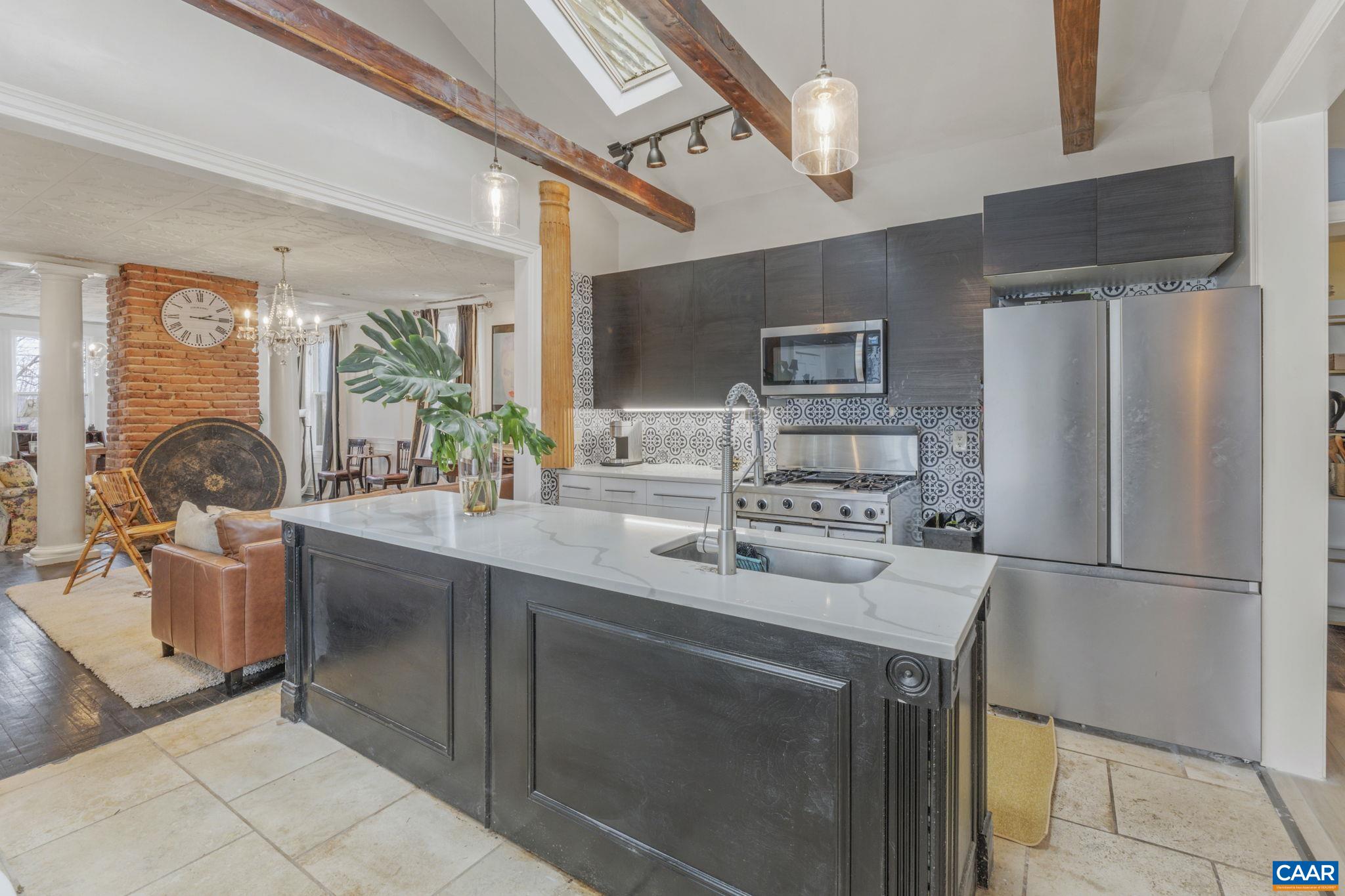 803 Monticello Ave