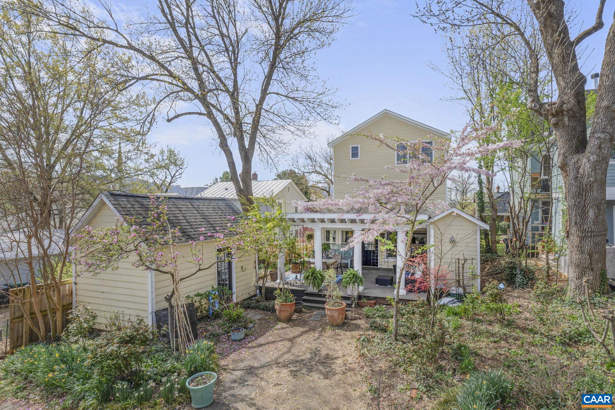 803 Monticello Ave