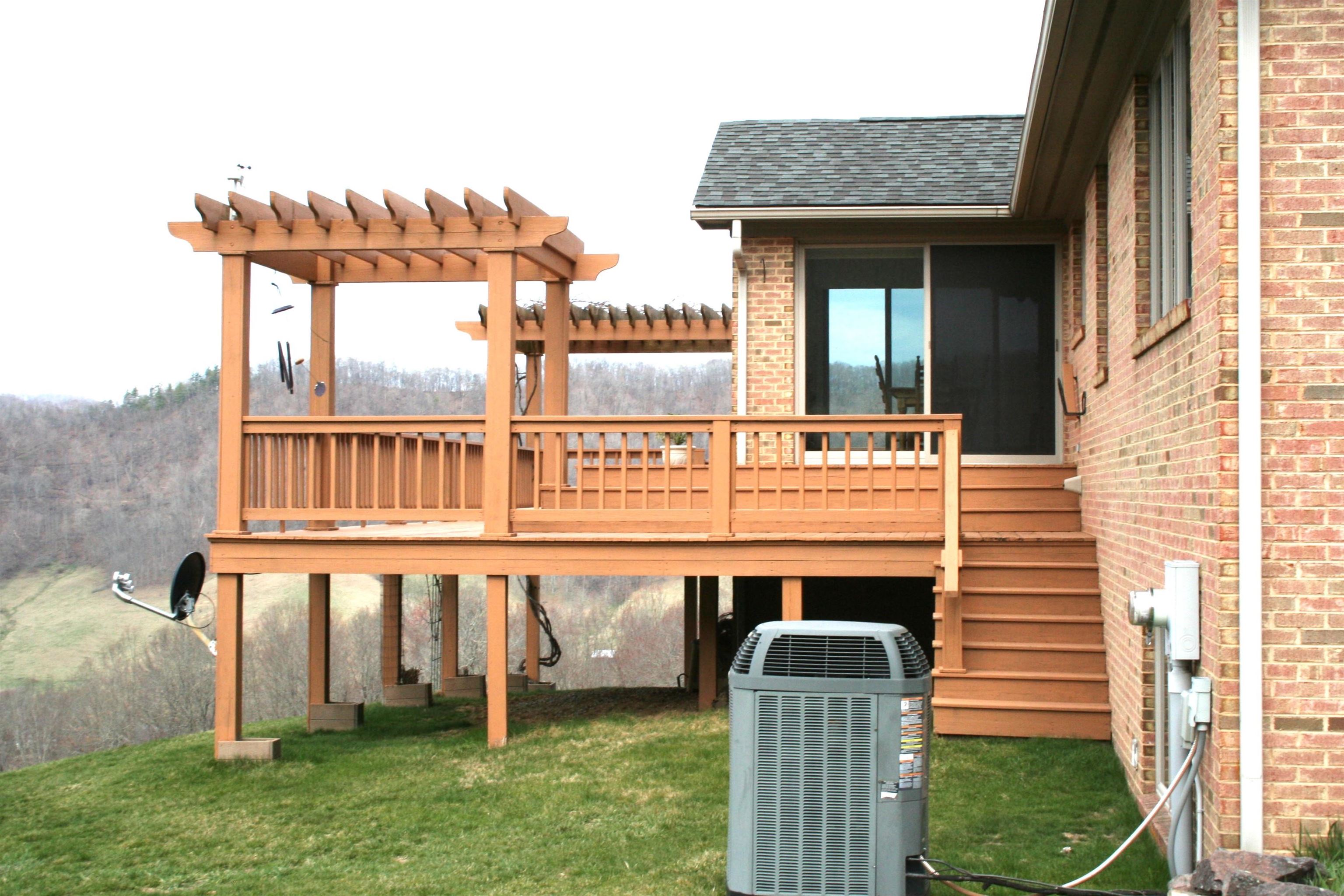 309 Shady Ln