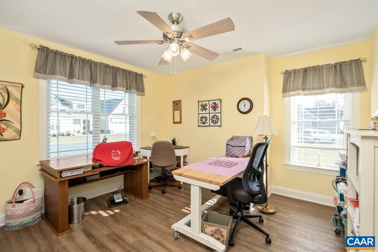 10 Apple Blossom Ct