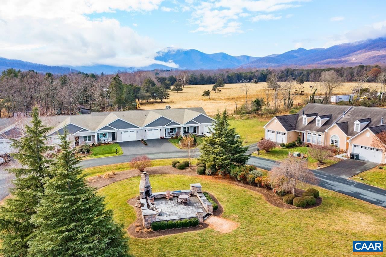 10 Apple Blossom Ct