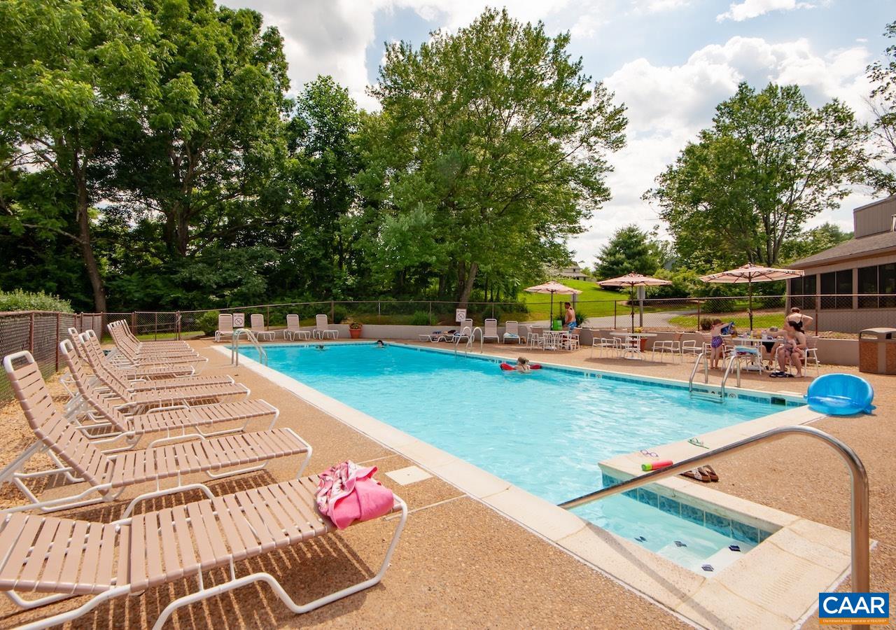10 Apple Blossom Ct