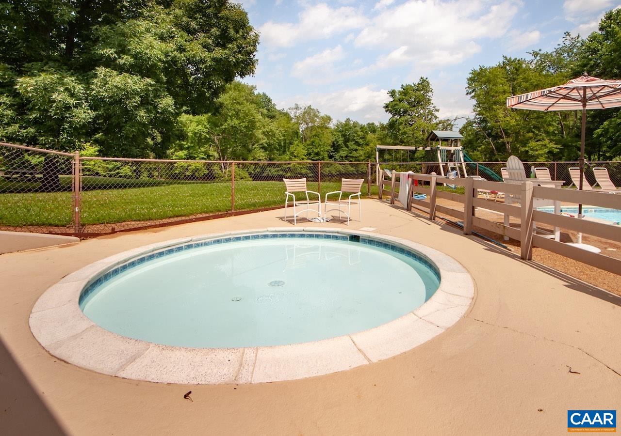 10 Apple Blossom Ct