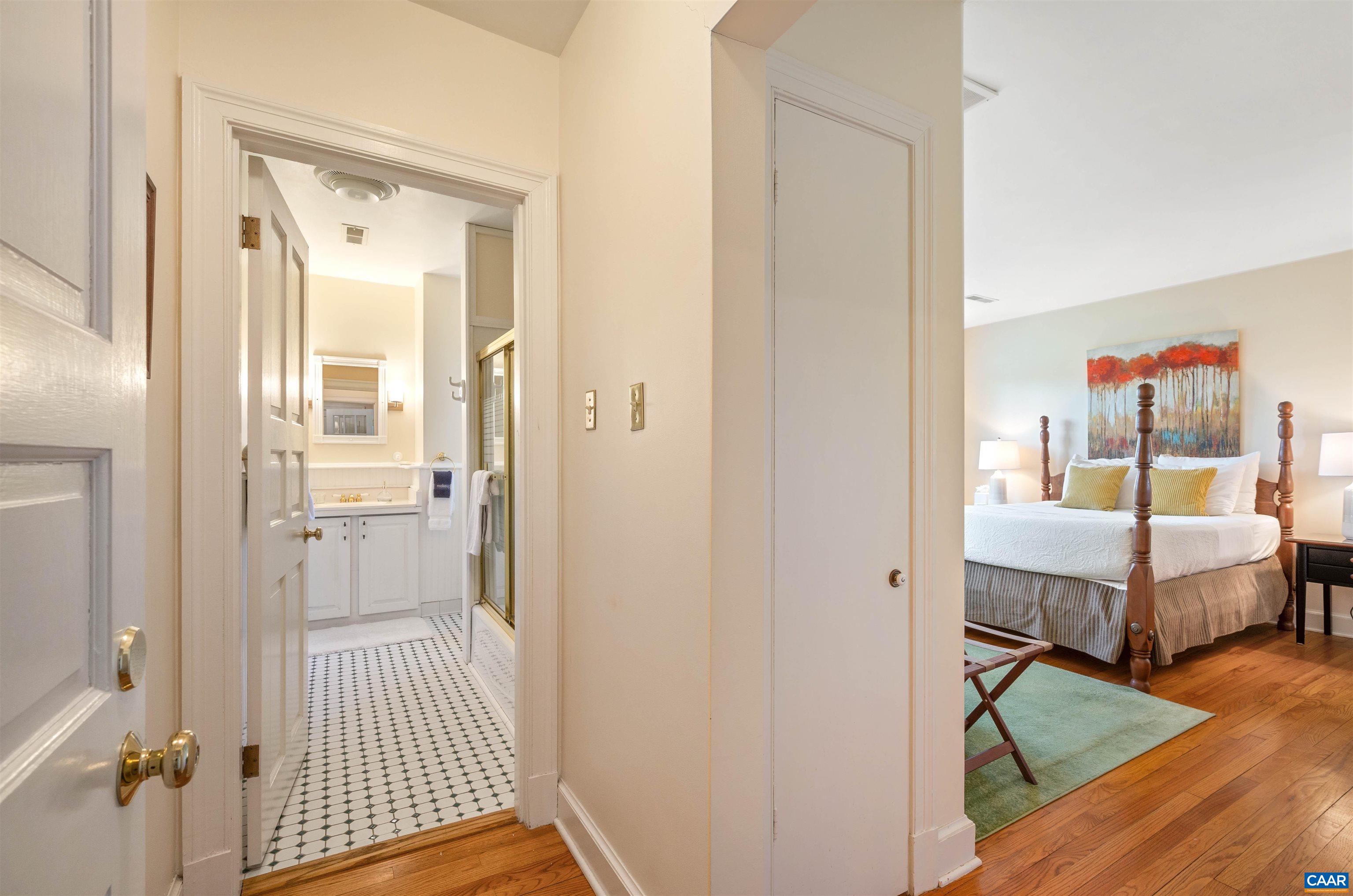 2280 Garth Rd
